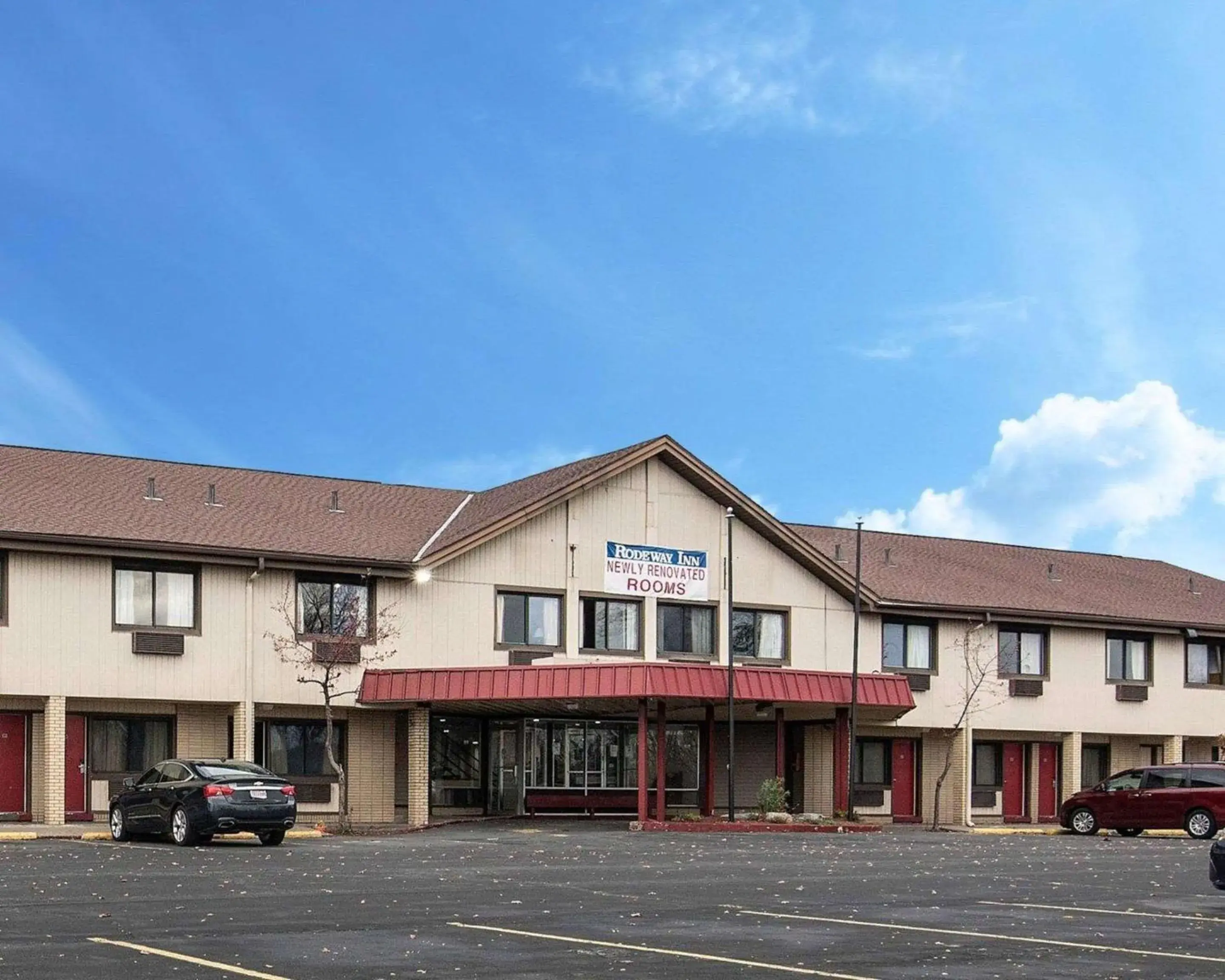 Property Building in Rodeway Inn Syracuse