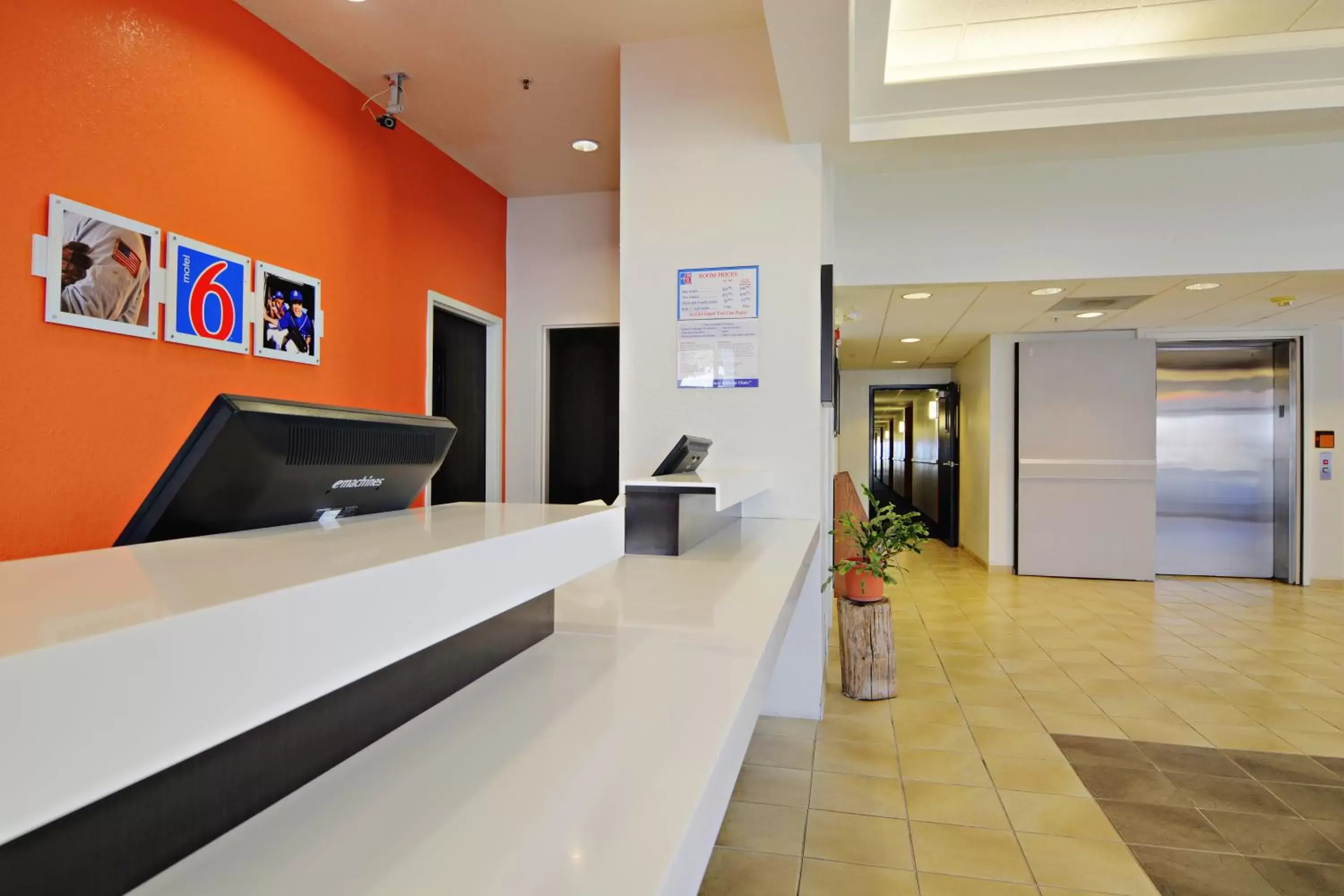 Lobby or reception, Lobby/Reception in Motel 6-Benson, AZ