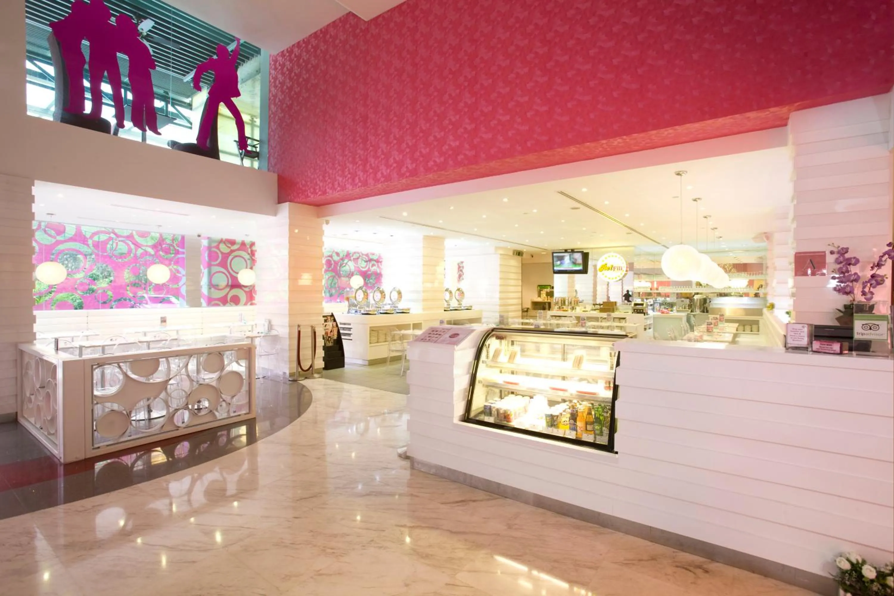 Restaurant/places to eat in Hotel Re! @ Pearl's Hill