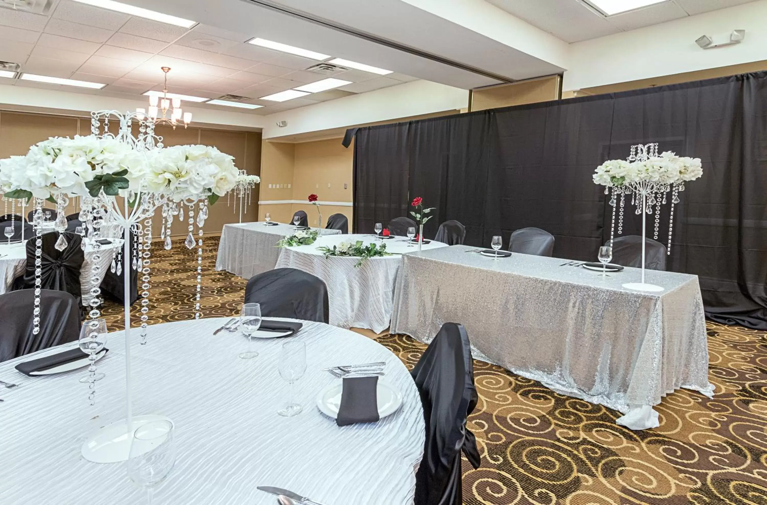 Banquet/Function facilities in Clarion Hotel San Angelo near Convention Center