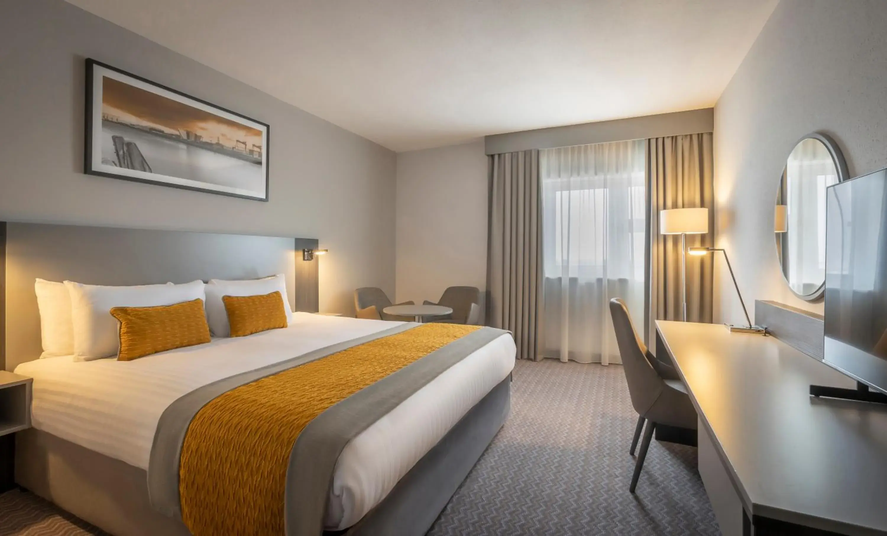 Bedroom, Bed in Maldron Hotel Belfast International Airport