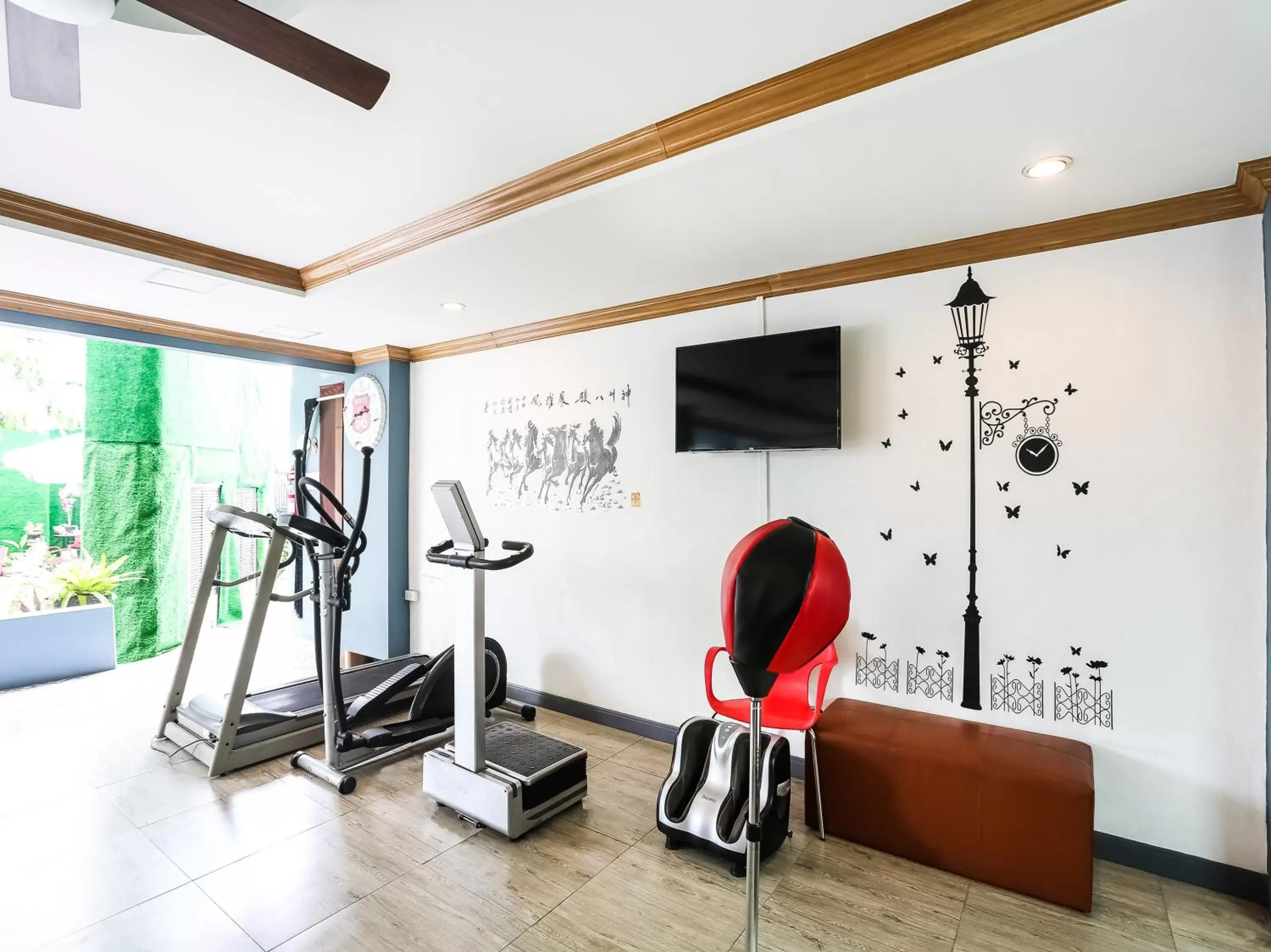 Fitness centre/facilities, Fitness Center/Facilities in The Lilly Hotel