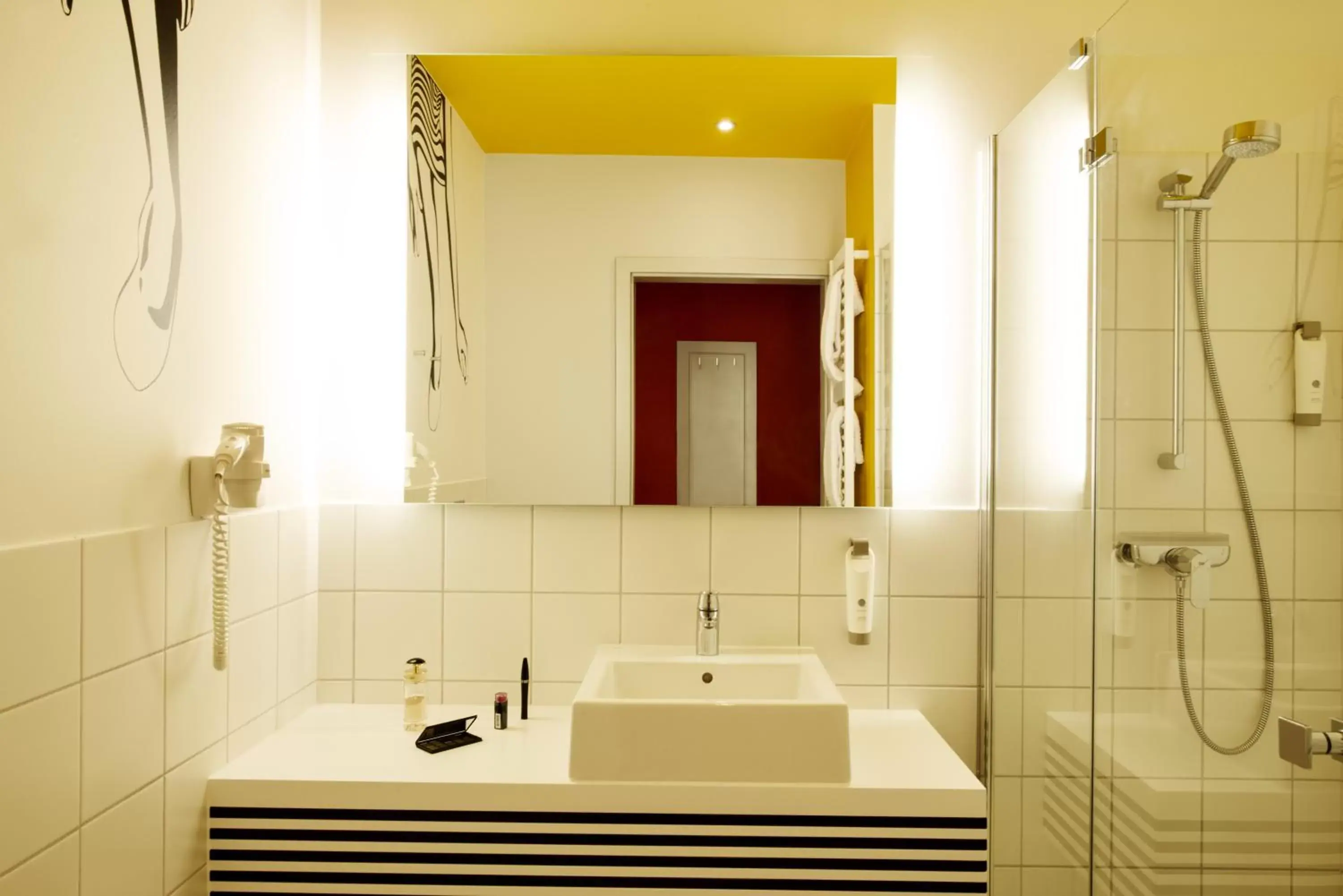 Shower, Bathroom in Ibis Styles Wroclaw Centrum