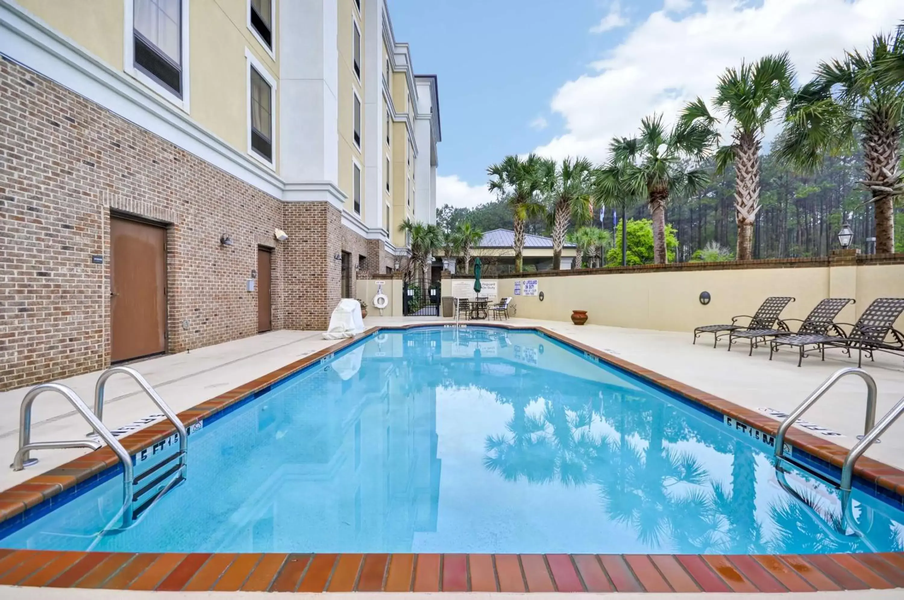 Pool view, Swimming Pool in Hampton Inn & Suites North Charleston-University Boulevard