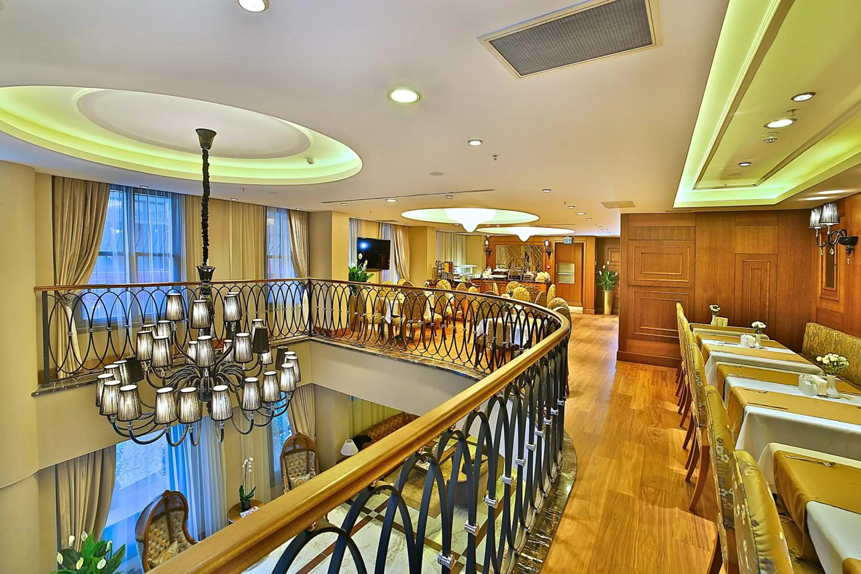 Meals in Adelmar Hotel Istanbul Sisli
