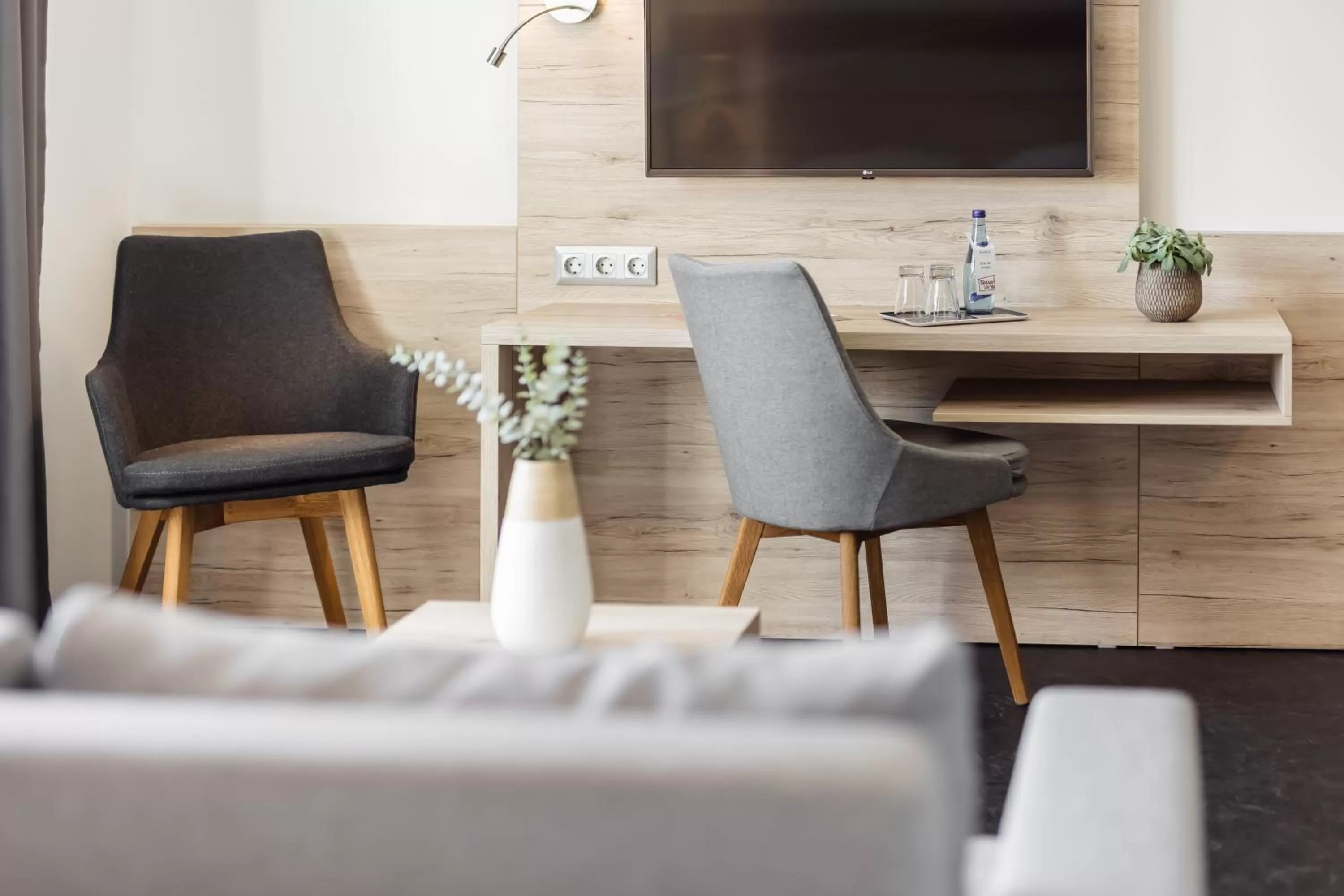 Staff in Hotel Smart Liv'in