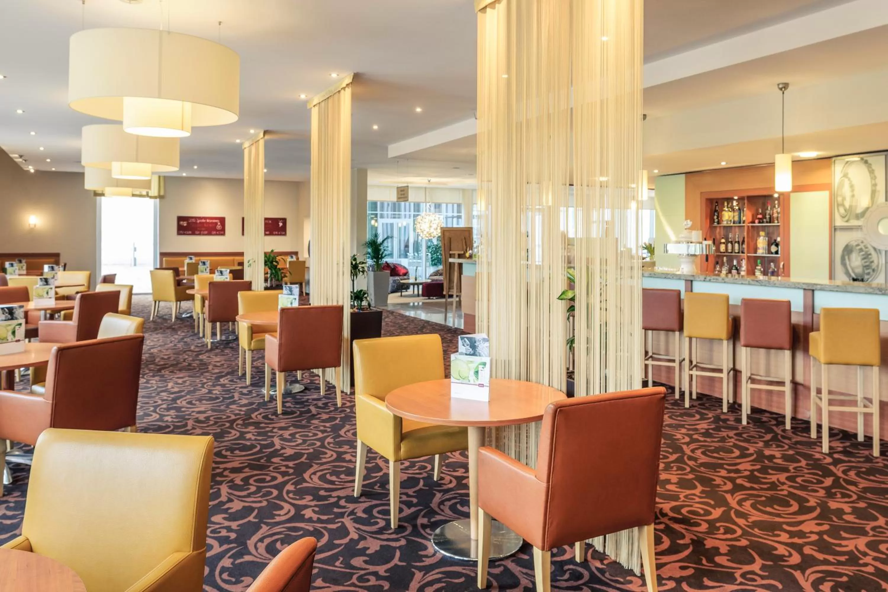 Lounge or bar in Mercure Hotel Schweinfurt Maininsel