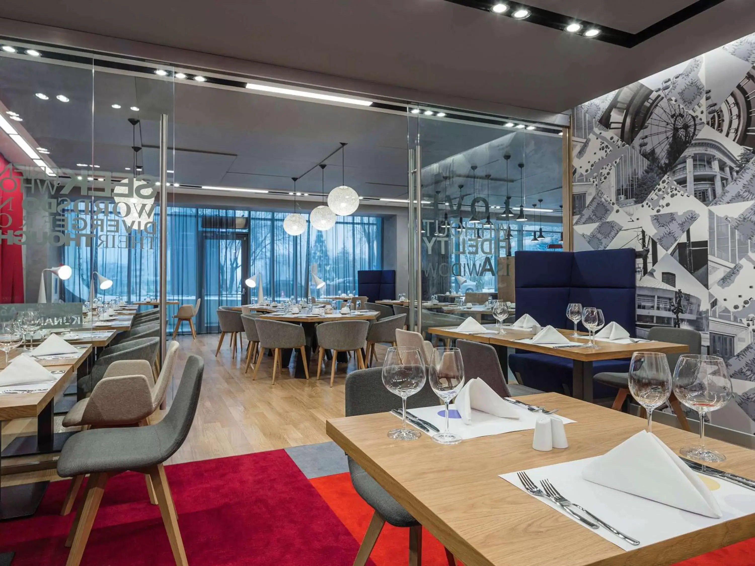 Restaurant/Places to Eat in Novotel Almaty City Center