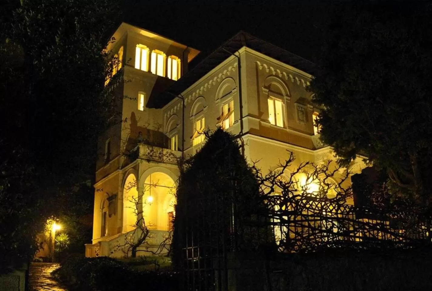 Facade/entrance in Villa la Moresca Relais de Charme B&B MONTECATINI ALTO