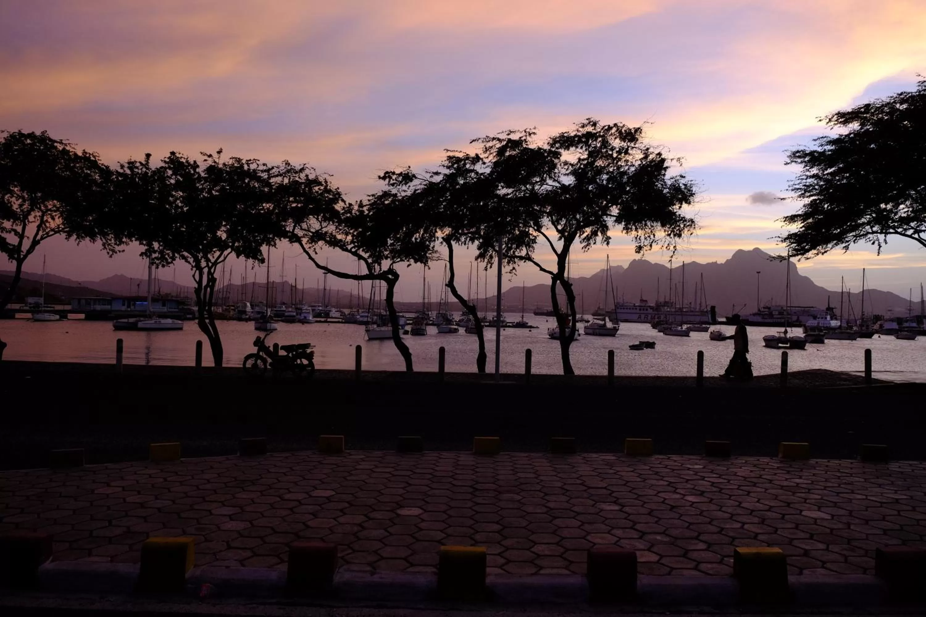 Sunset, Sunrise/Sunset in Casa Comba