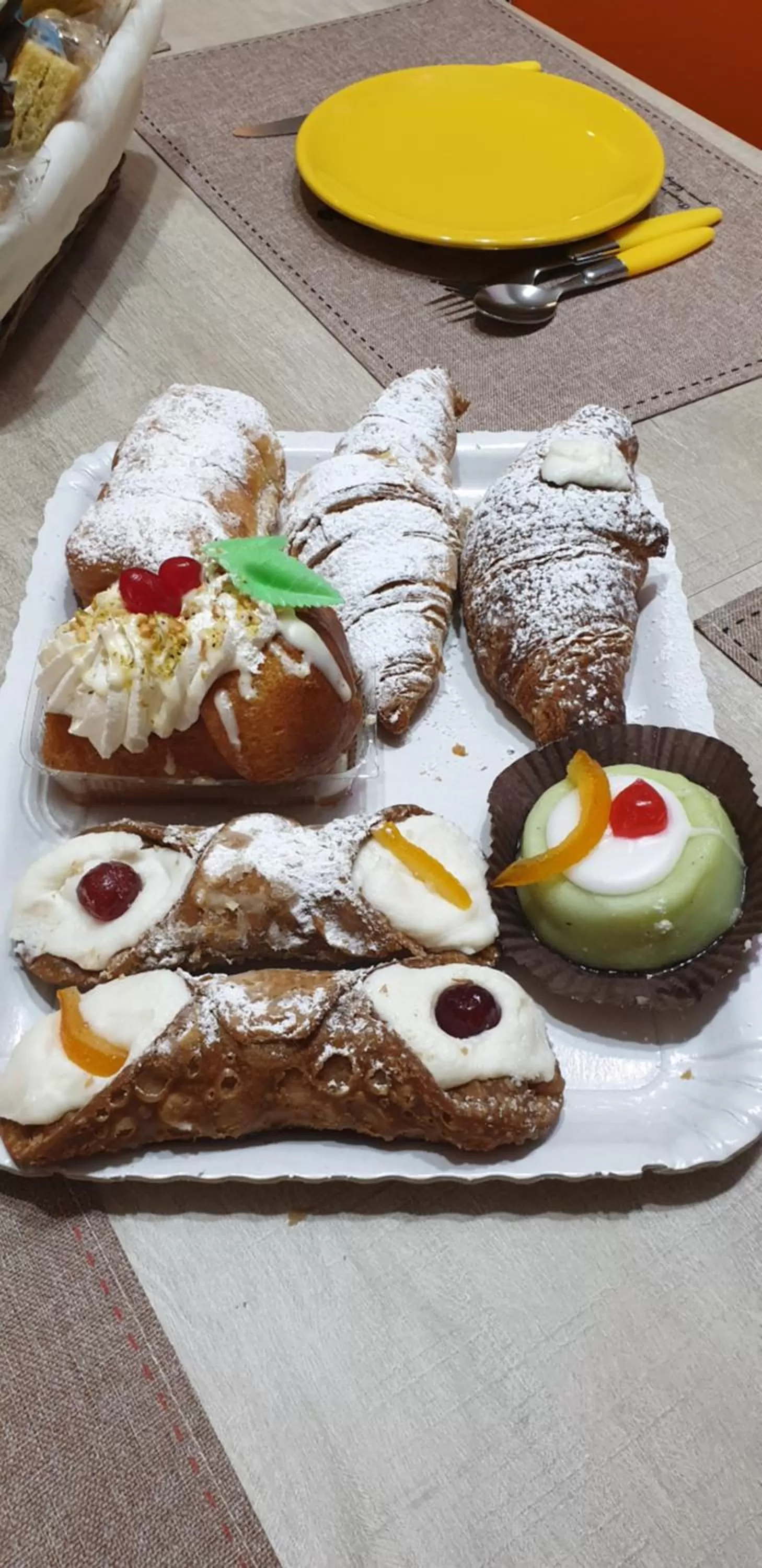 Food and drinks in B&B Raggio di Sole Porto Empedocle