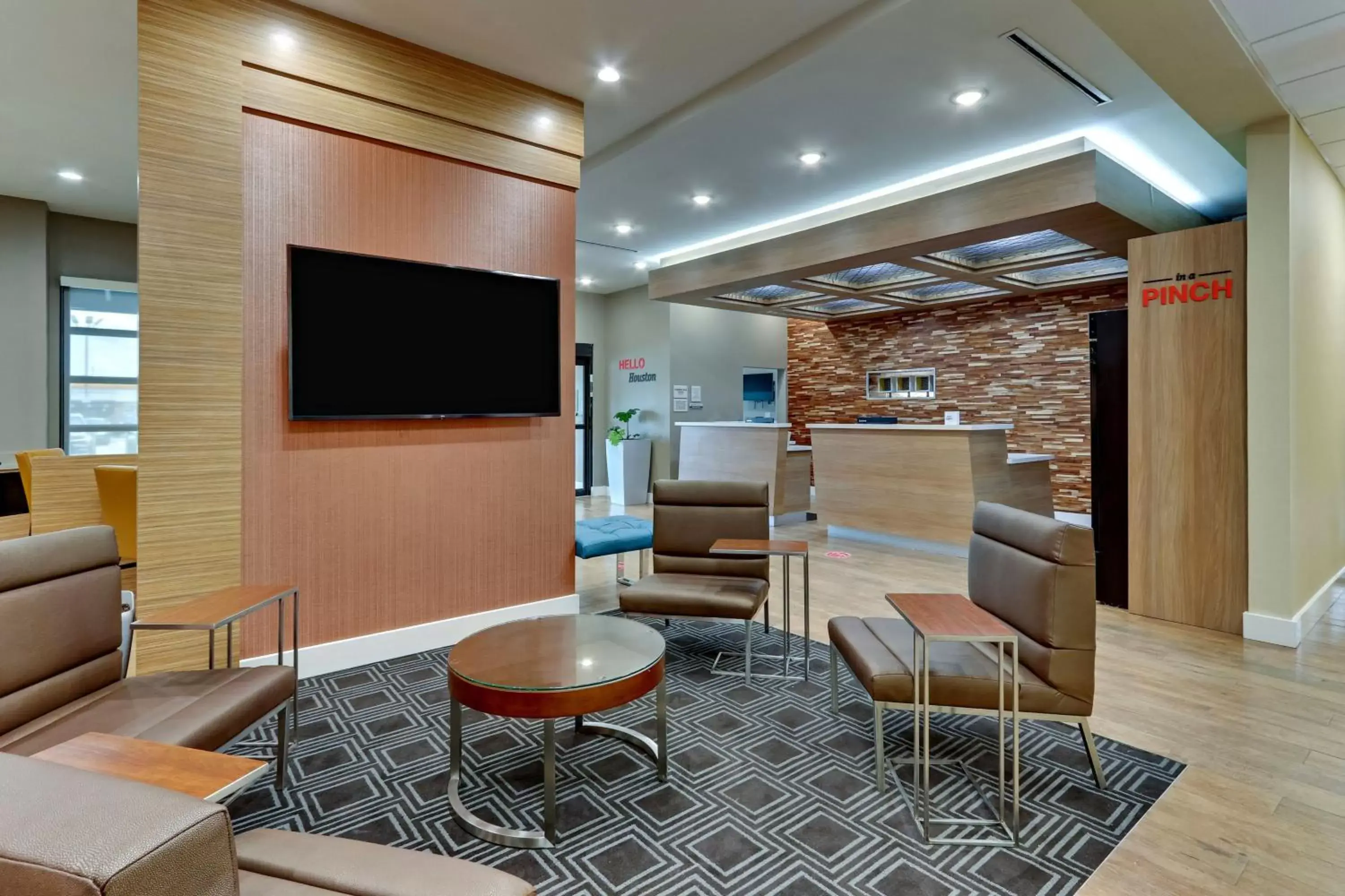 Lobby or reception in TownePlace Suites by Marriott Houston Northwest Beltway 8