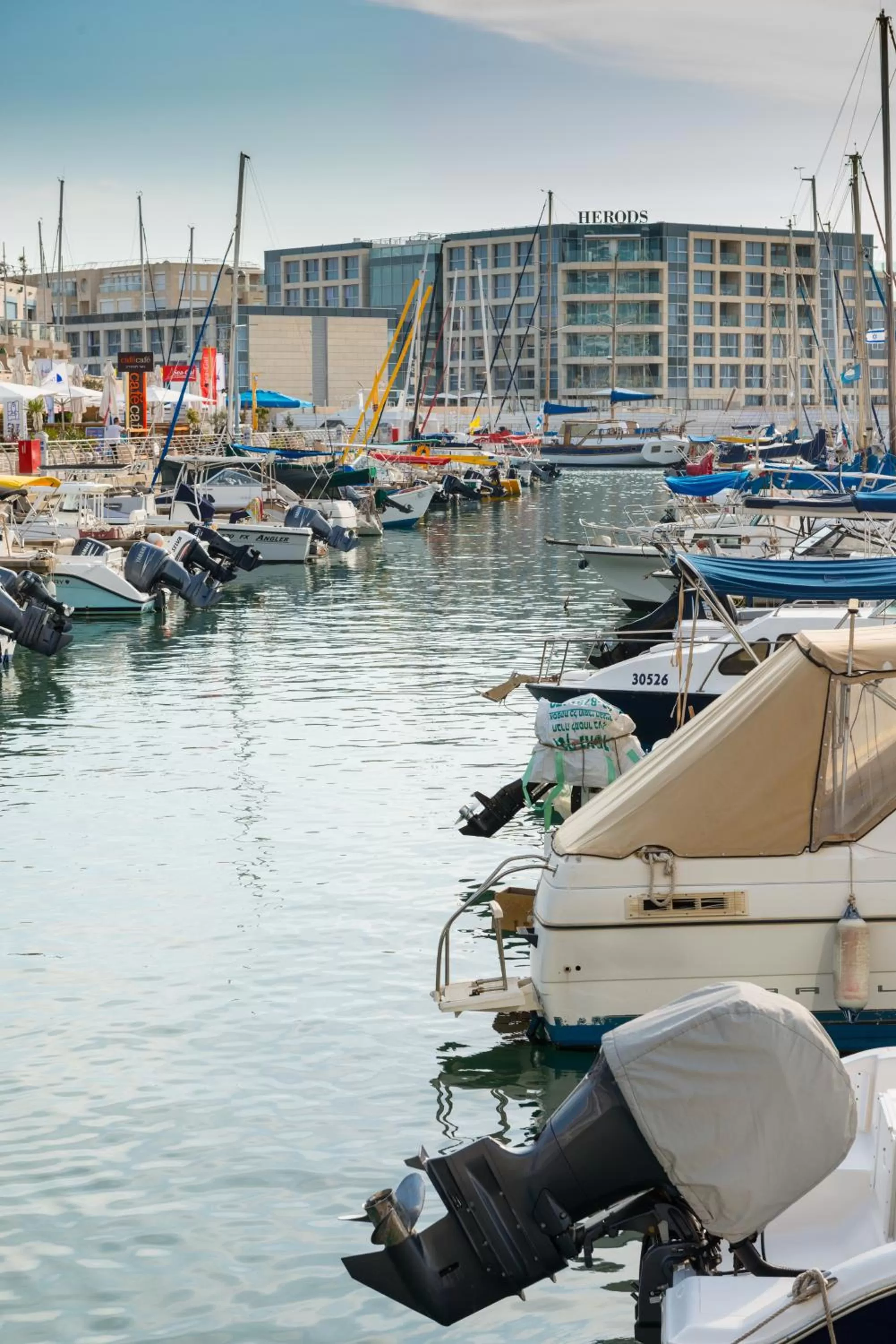 Facade/entrance in Herods Herzliya