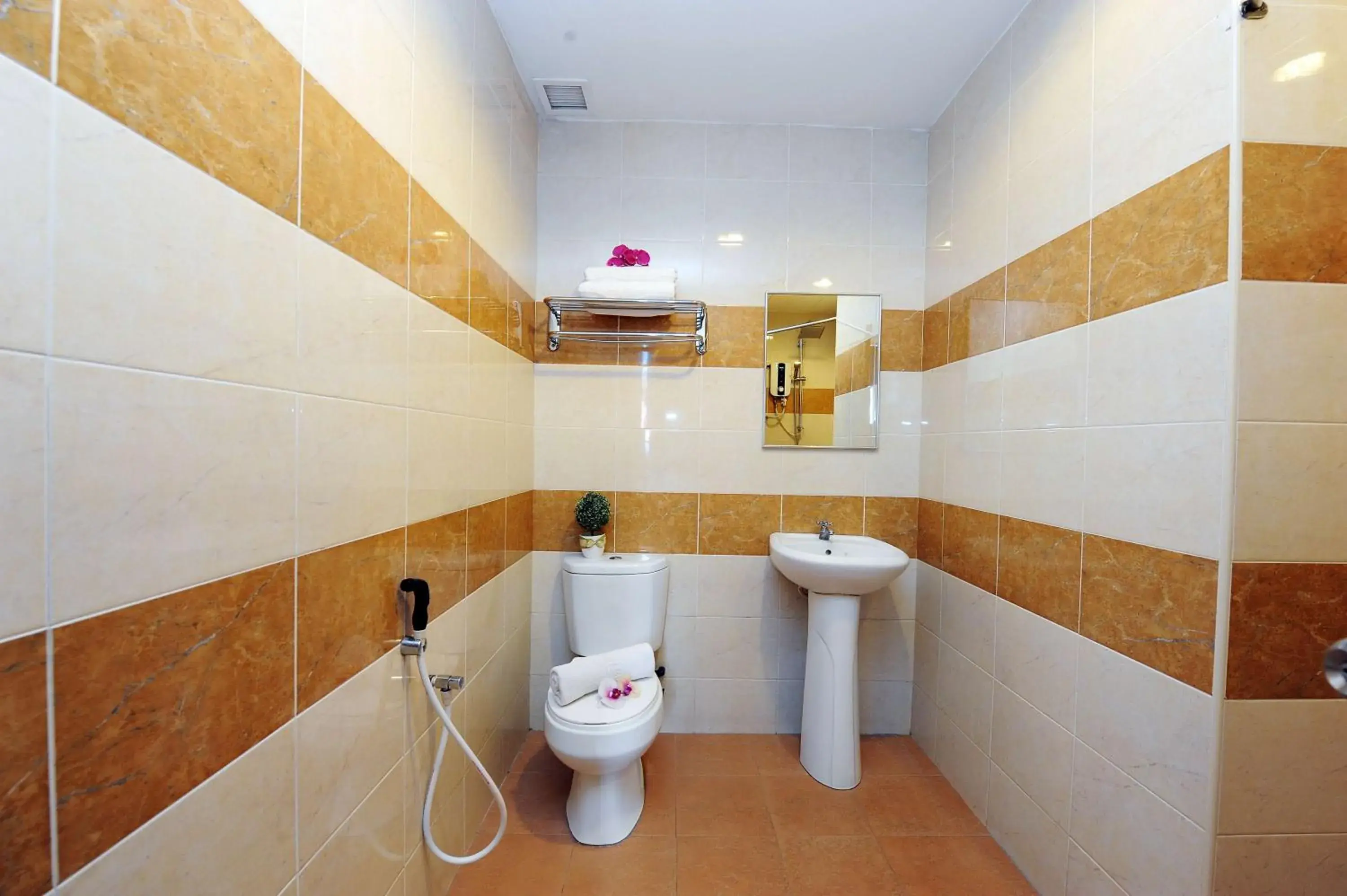 Bathroom in Palm Inn Ampang Point