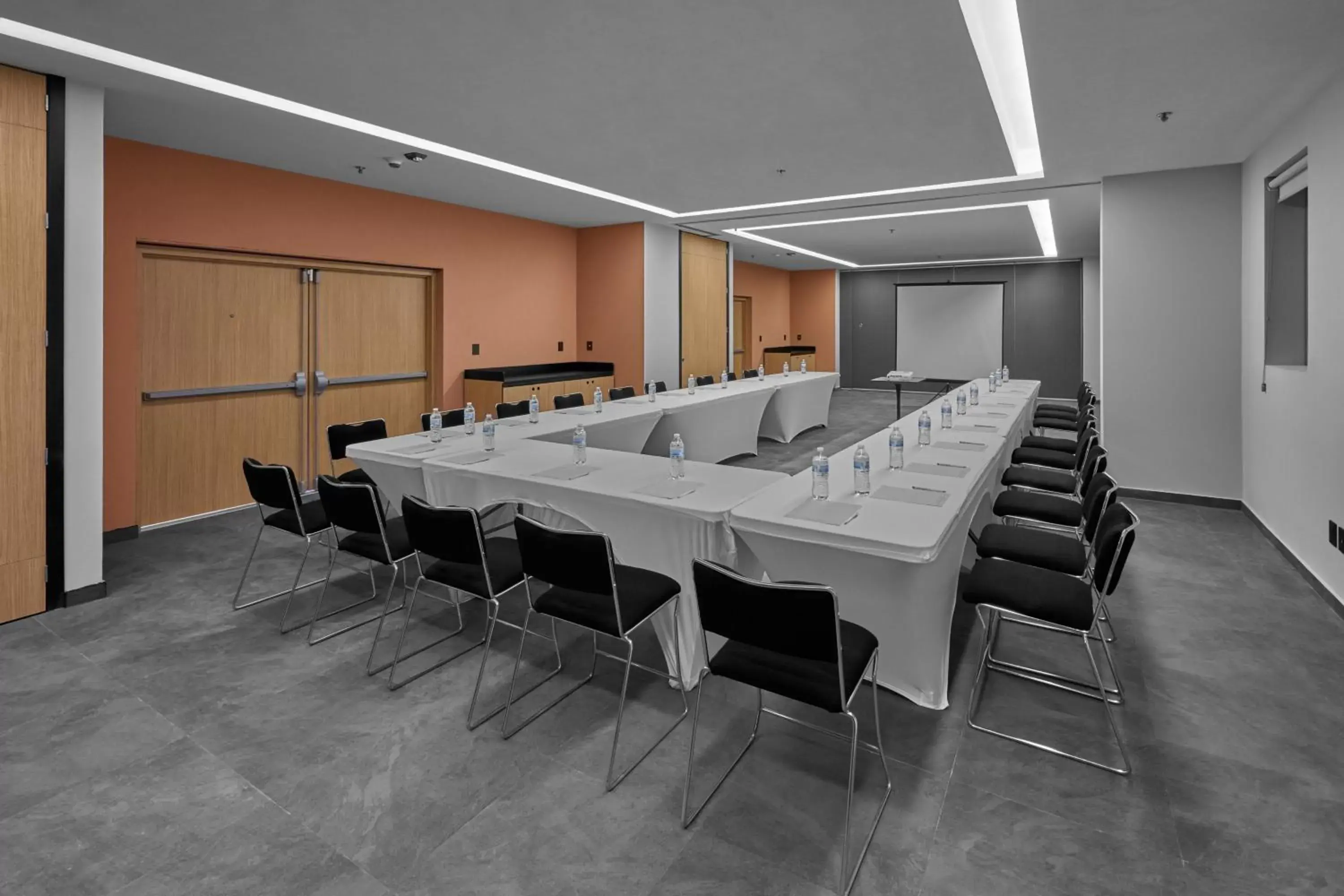 Meeting/conference room in City Express Plus by Marriott Guadalajara Providencia