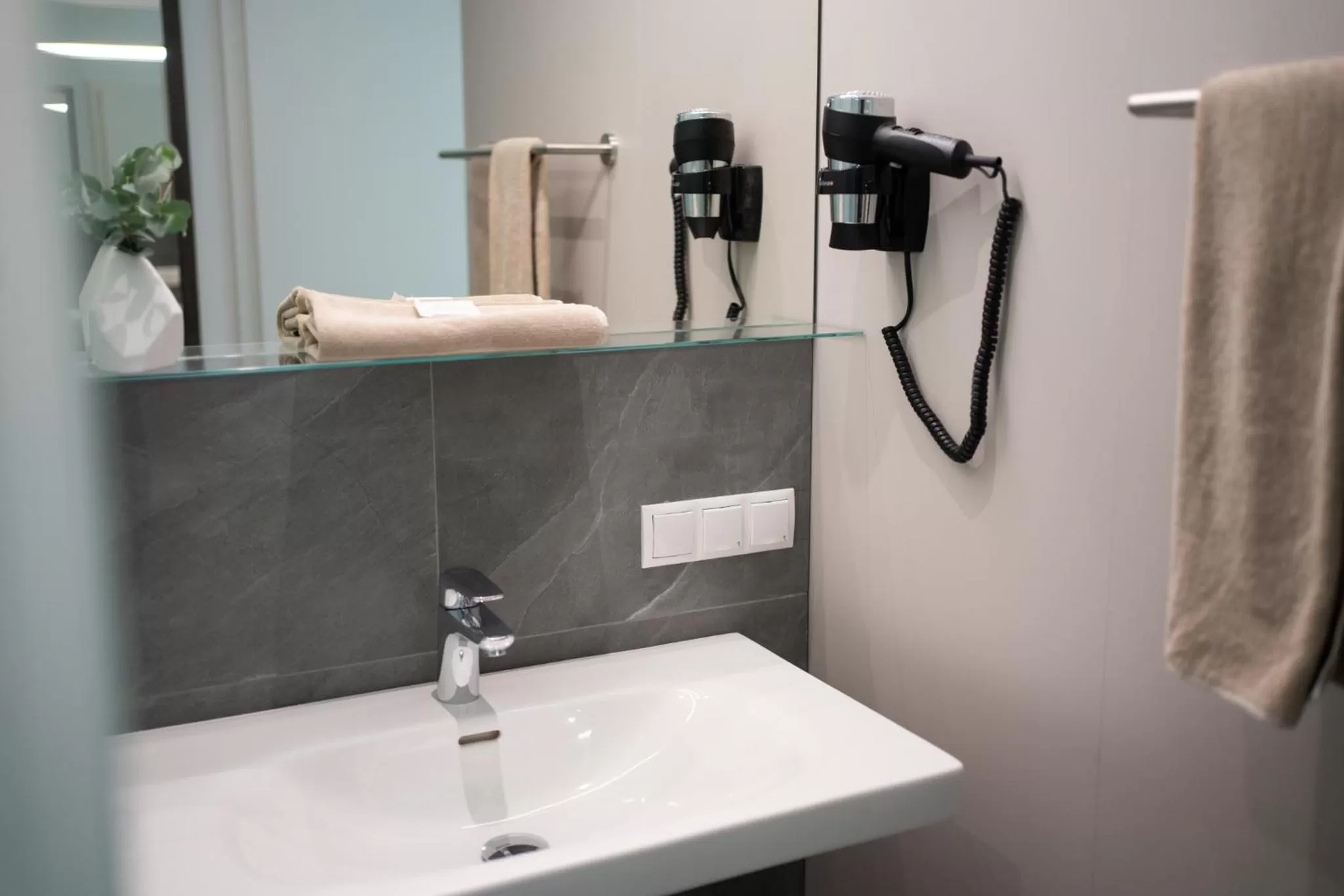 Bathroom in eee Hotel Liezen