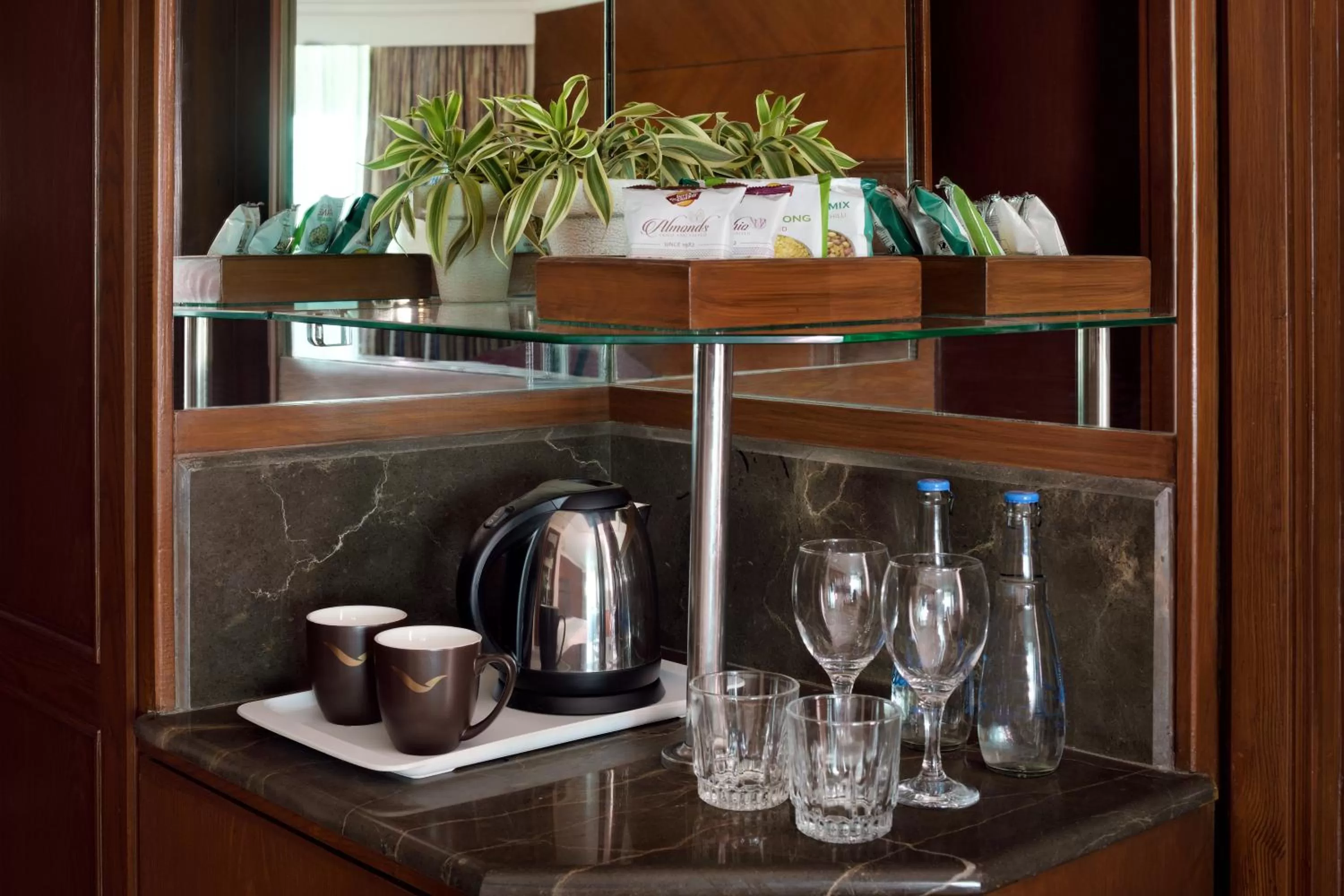 Coffee/tea facilities in Mövenpick Hotel Karachi