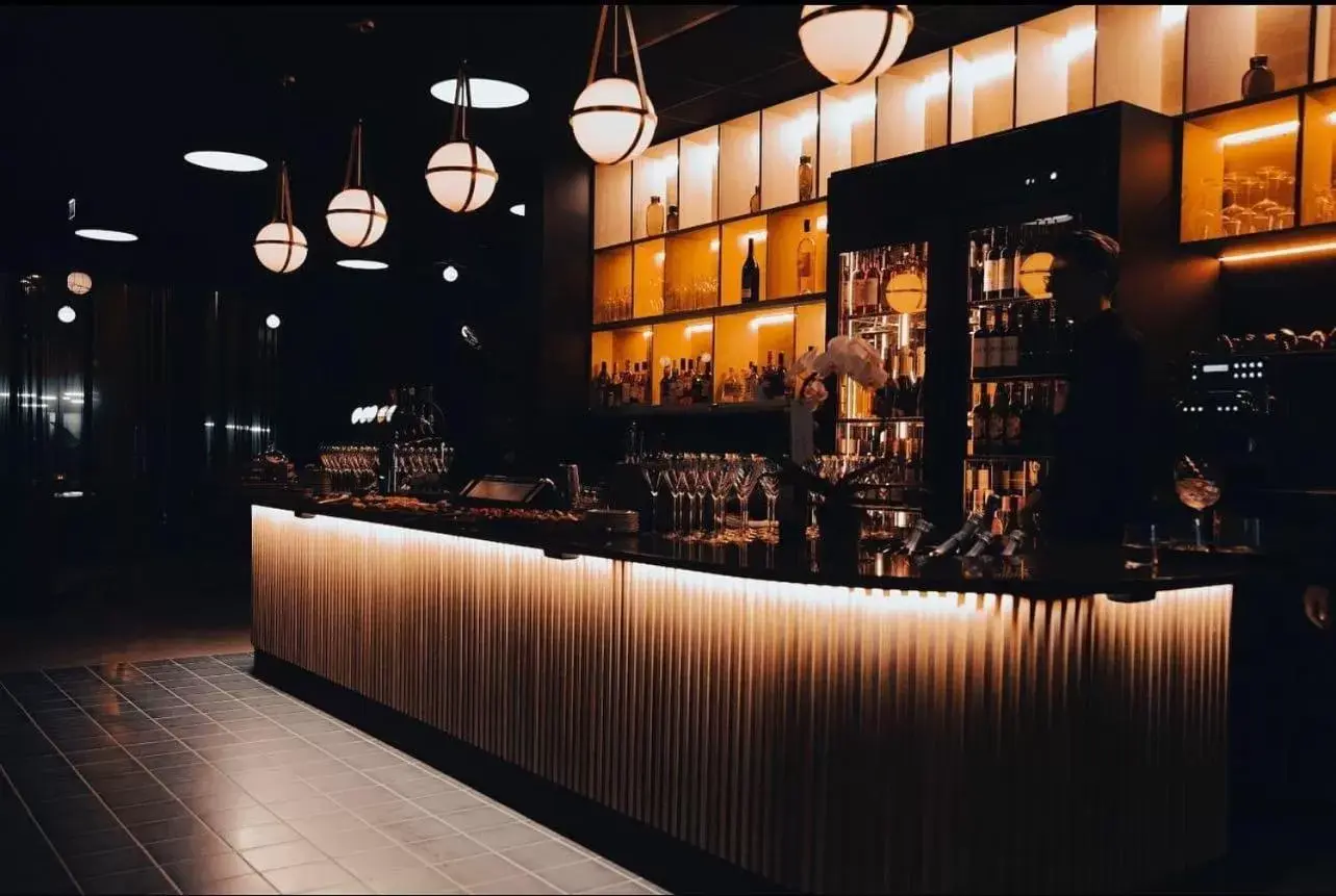 Home Hotel 1624 Home Hotel 1624