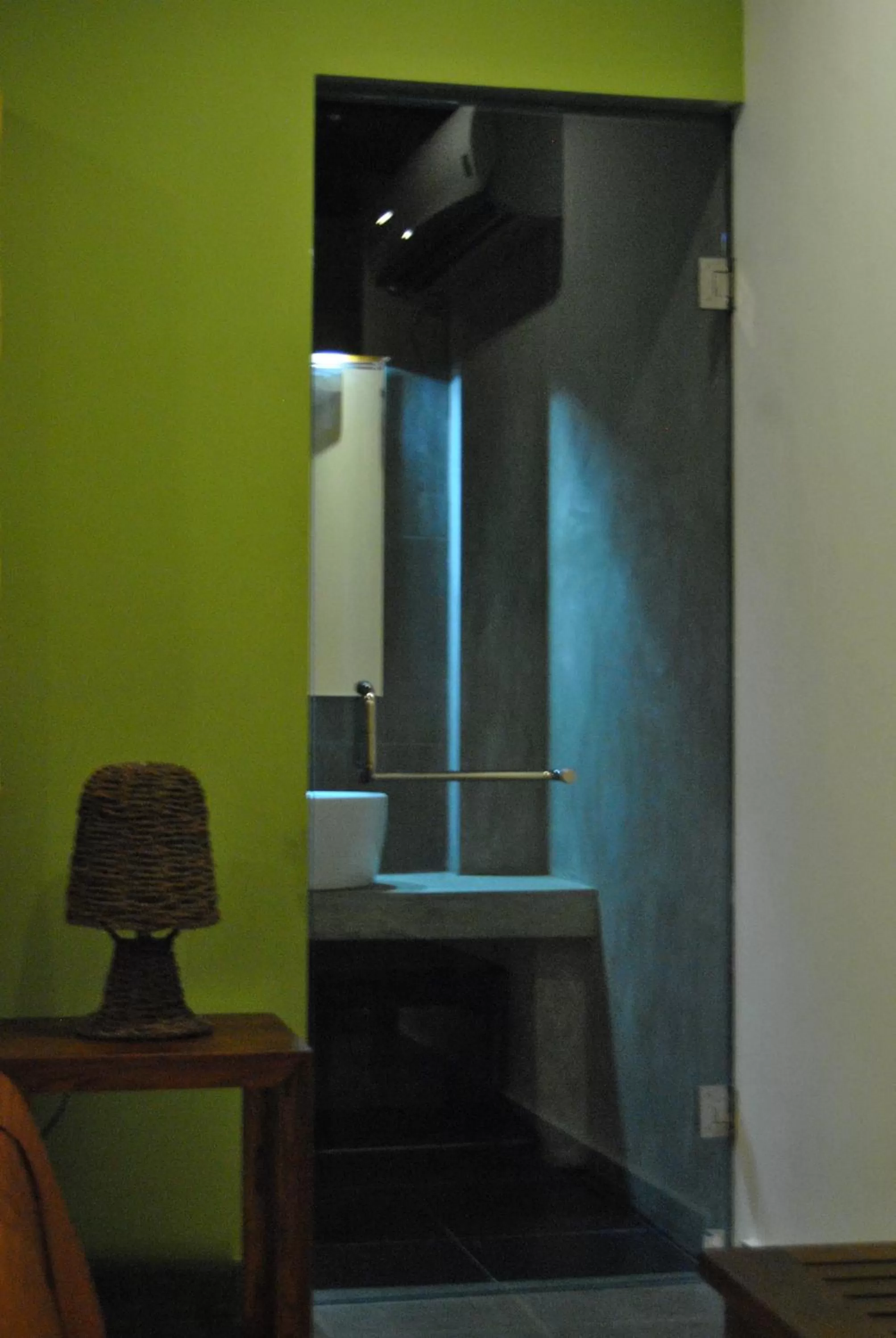 Bathroom in The Canoe