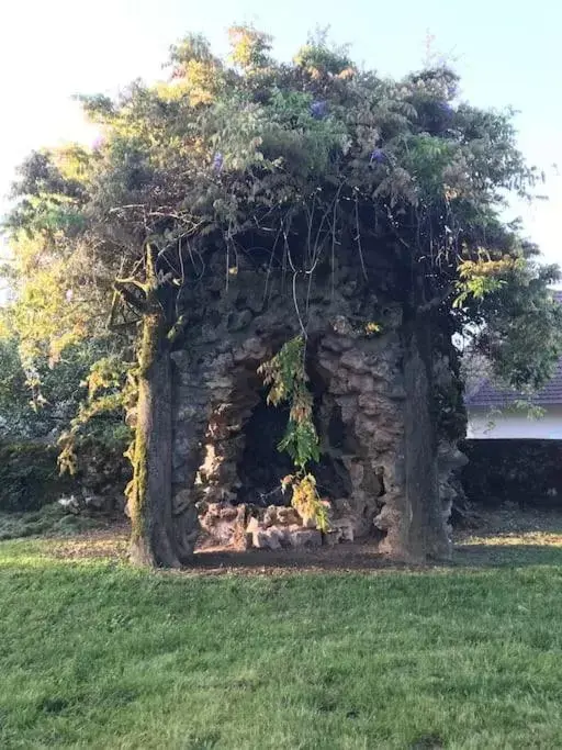 Garden in Château de Bataillé