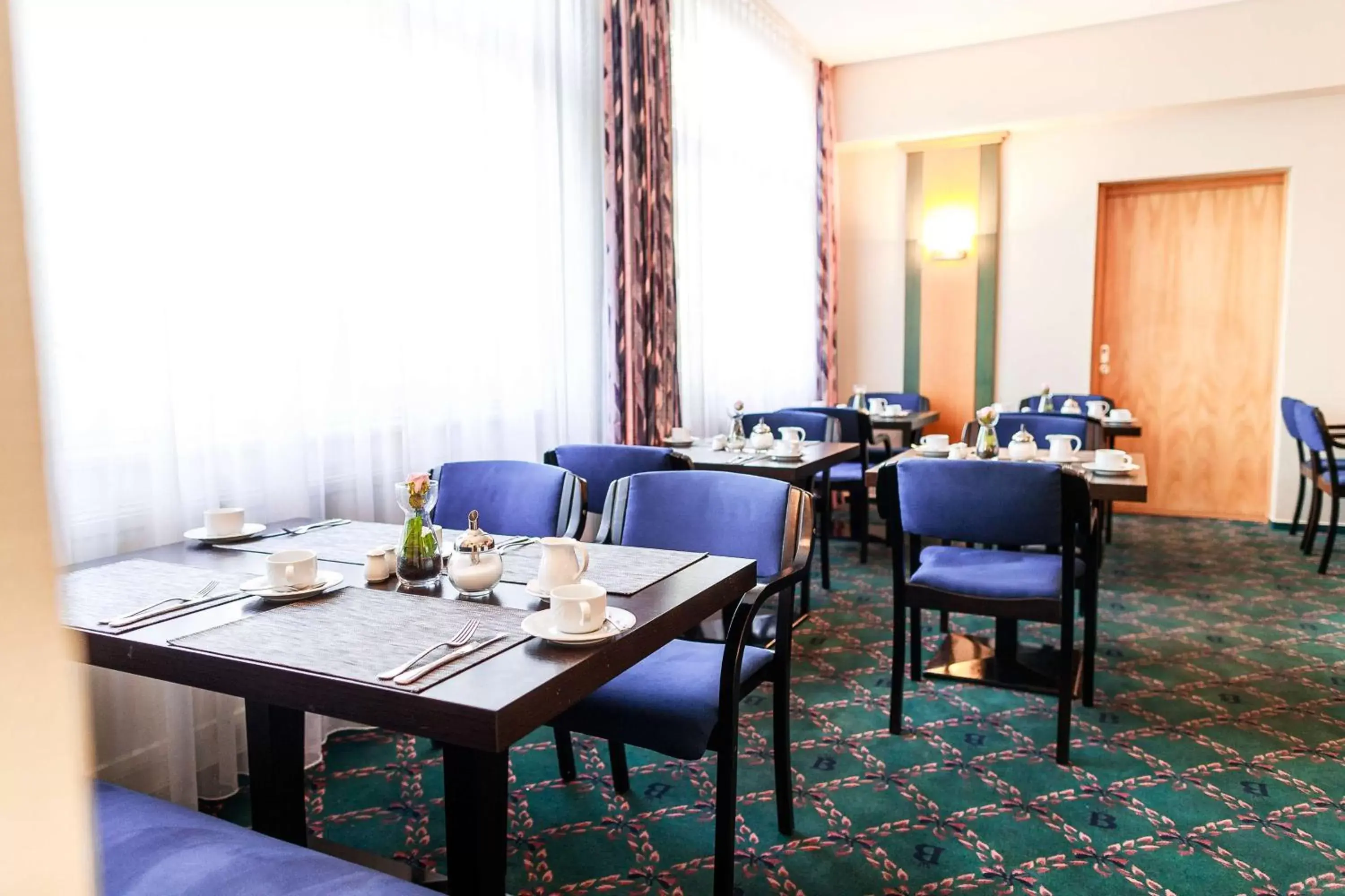 Restaurant/Places to Eat in PLAZA Hotel Blankenburg Ditzingen, Sure Hotel Collection