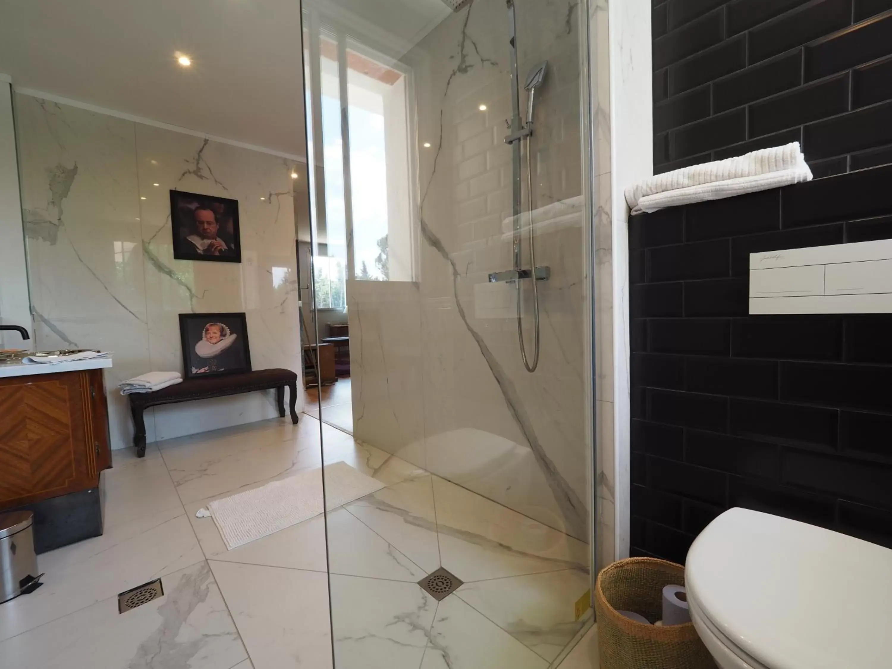Shower, Bathroom in Villa Pauline