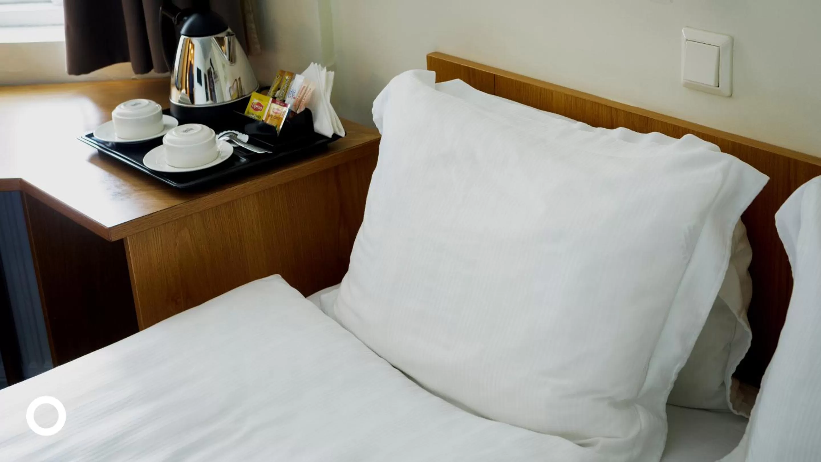 Bedroom, Bed in Center Hotels Skjaldbreid