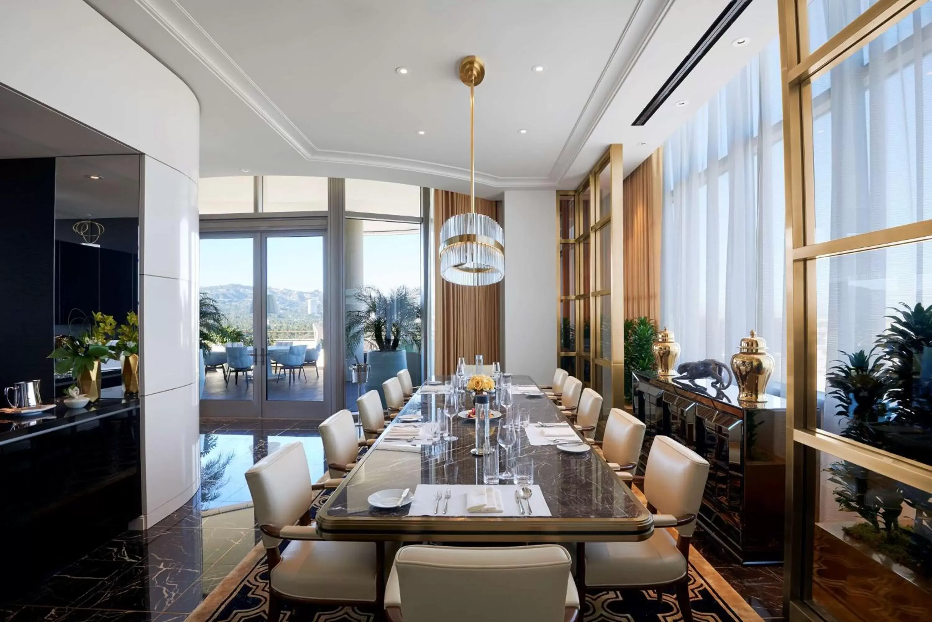 Living room, Restaurant/Places to Eat in Waldorf Astoria Beverly Hills