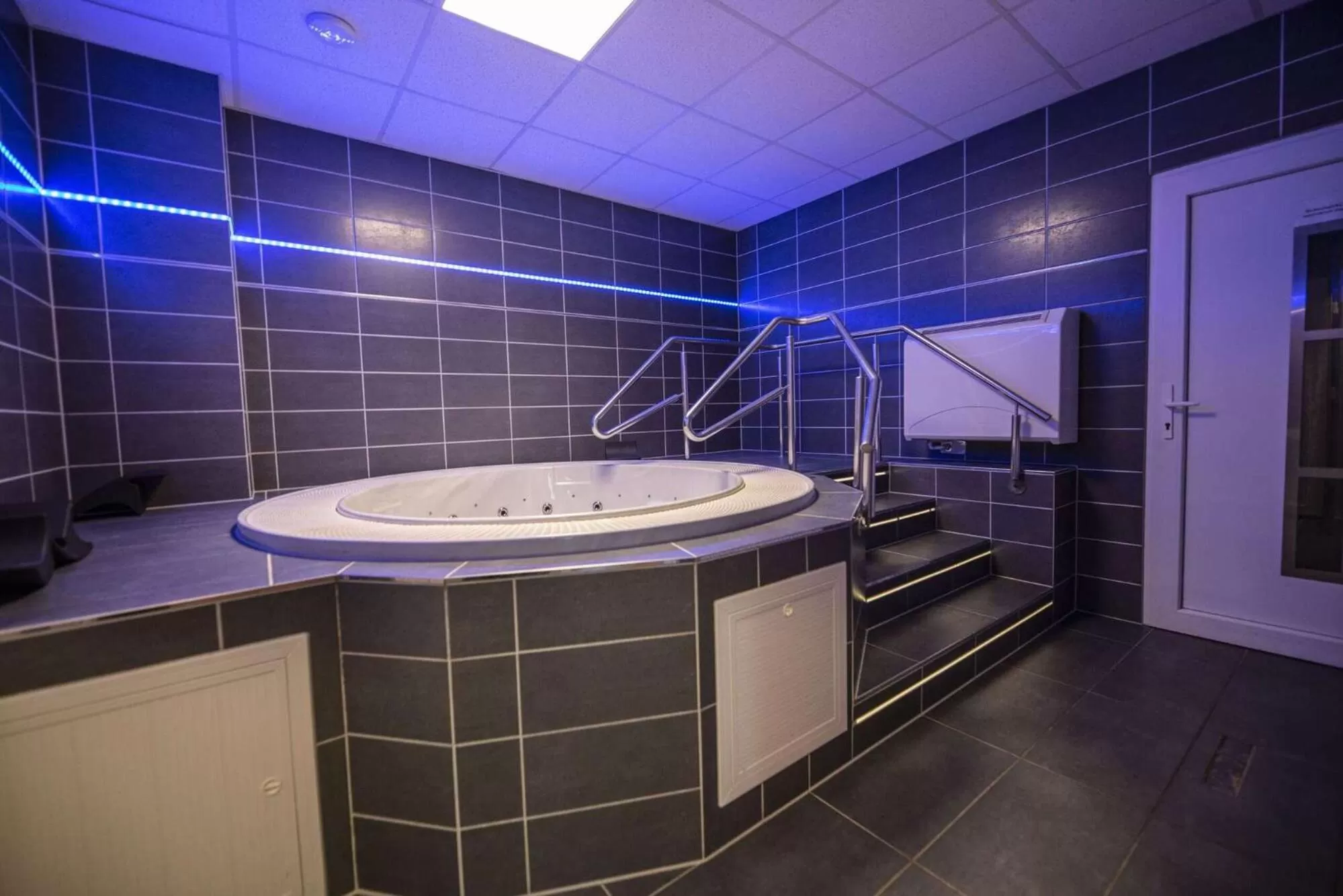 Hot Tub in Hotel Aldo