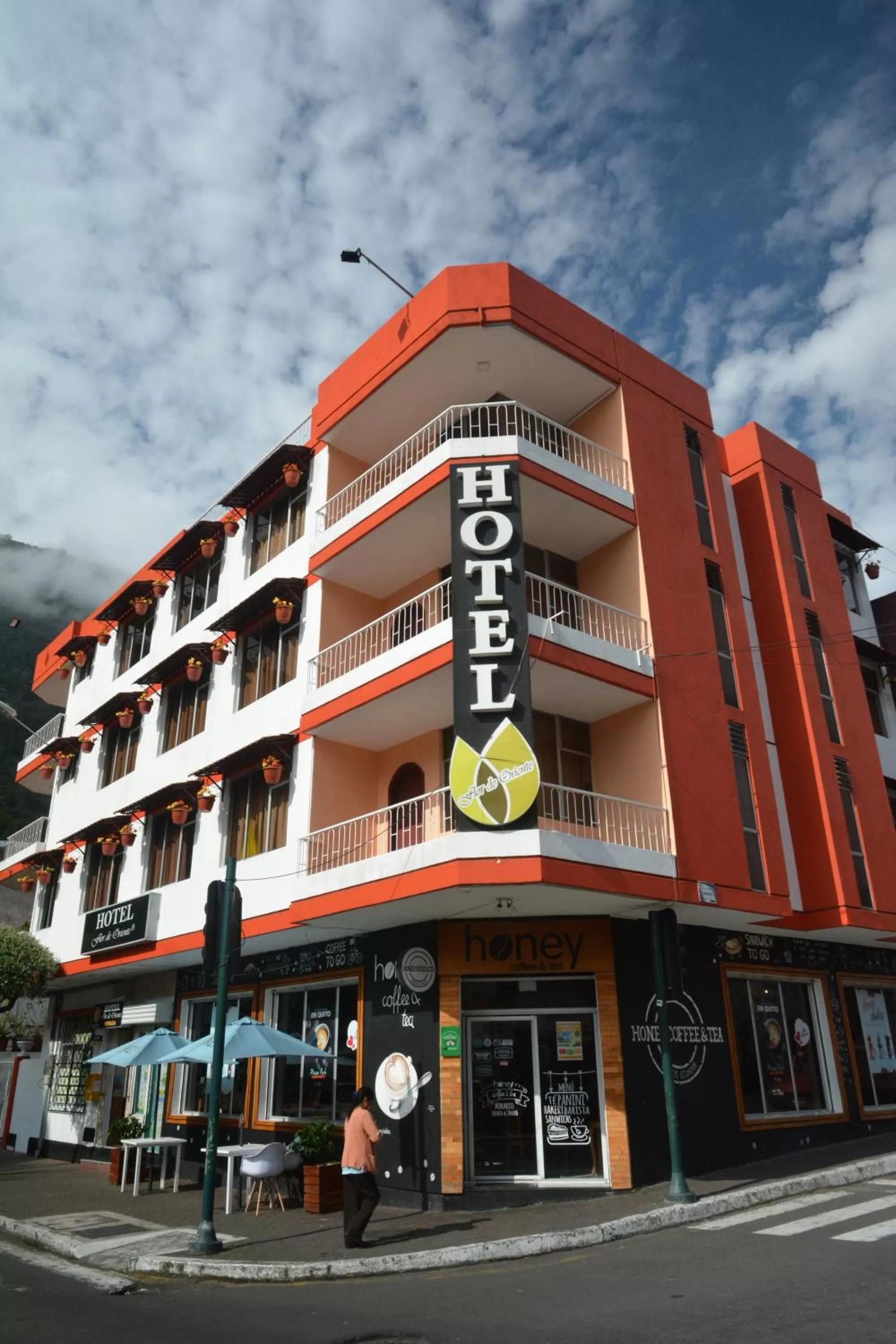 Property Building in Hotel Flor de Oriente