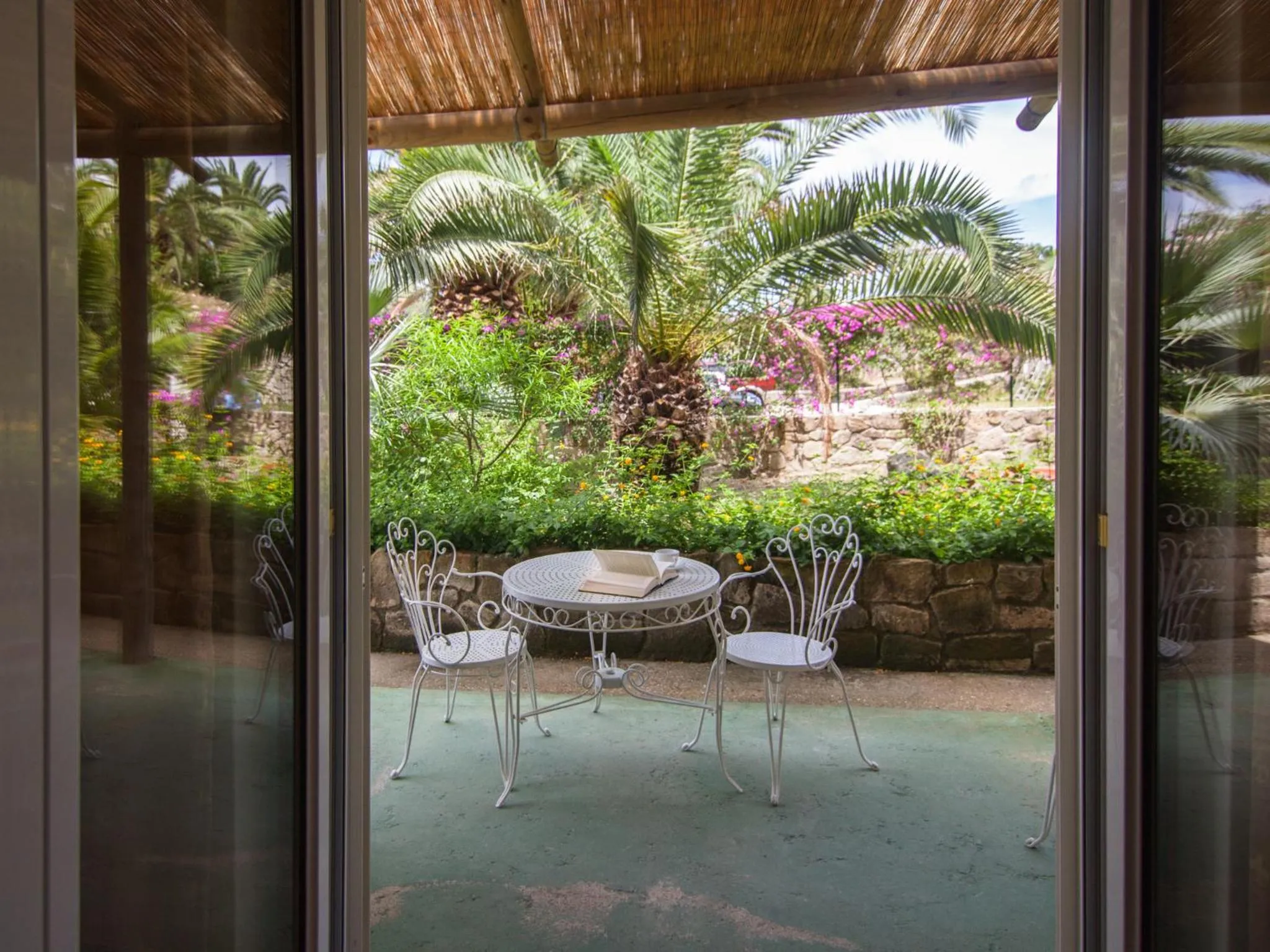 Patio in Semiramis Hotel De Charme & Pools