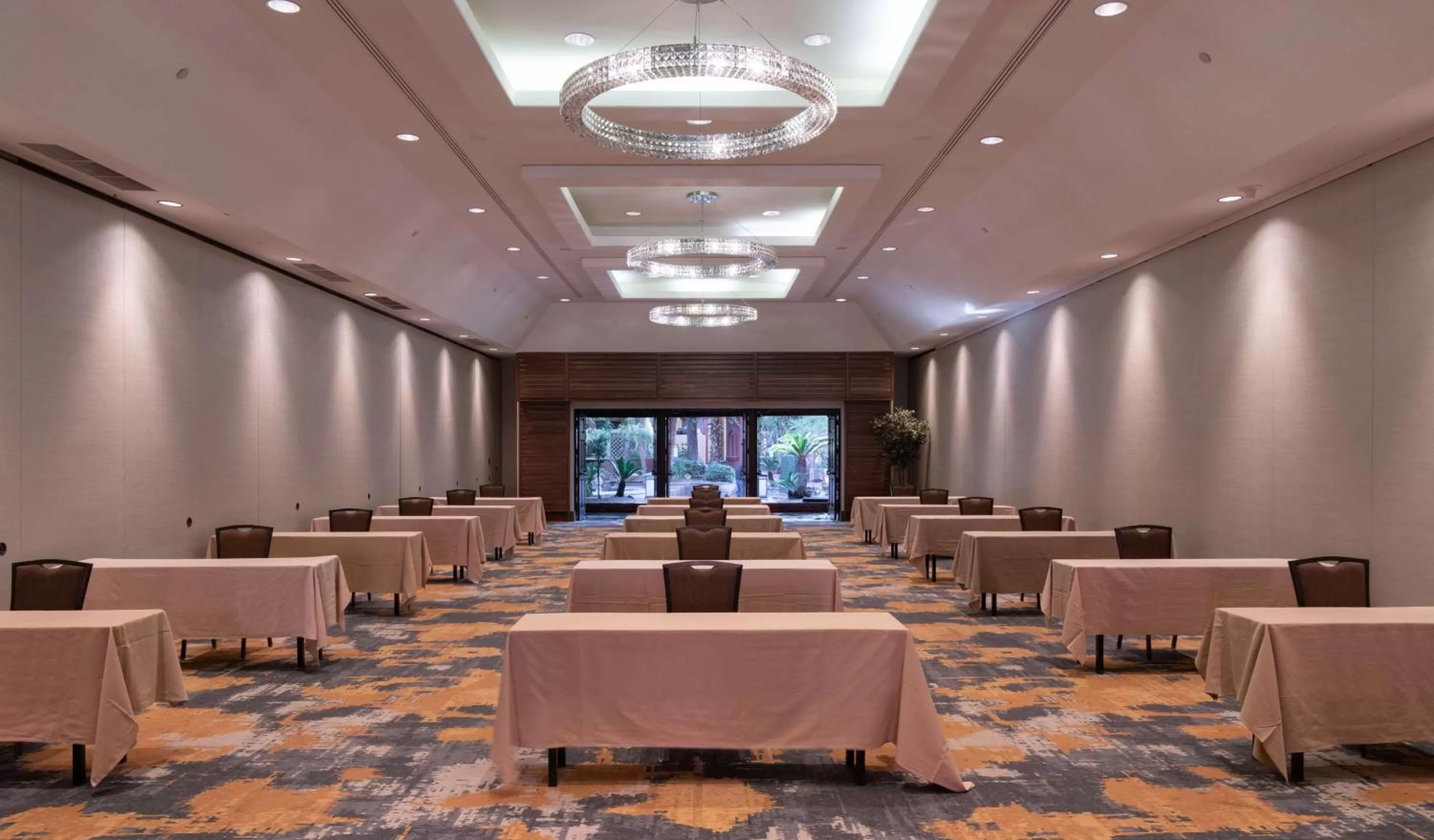 Meeting/conference room in Hilton Phoenix Resort at the Peak