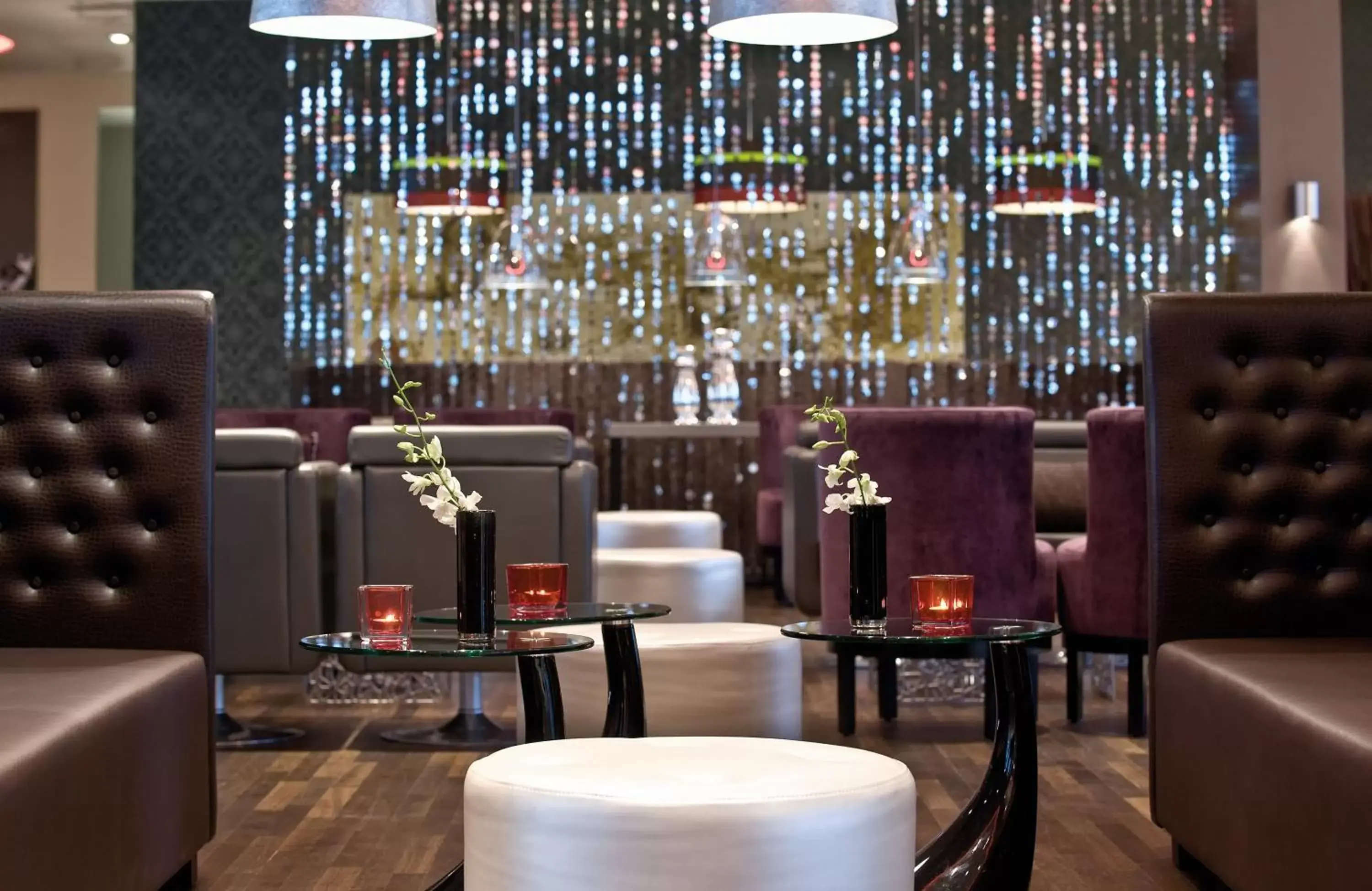 Lounge or bar, Lounge/Bar in Leonardo Royal Hotel Munich