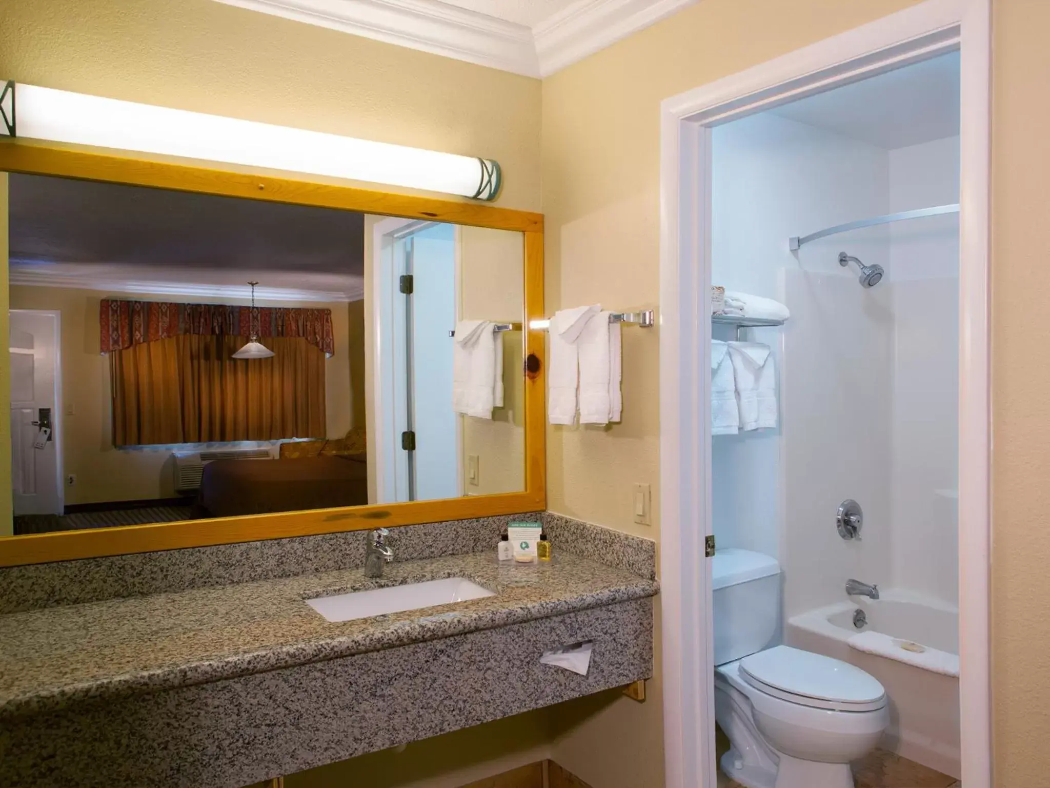 Bathroom in Desert Quail Inn Sedona at Bell Rock