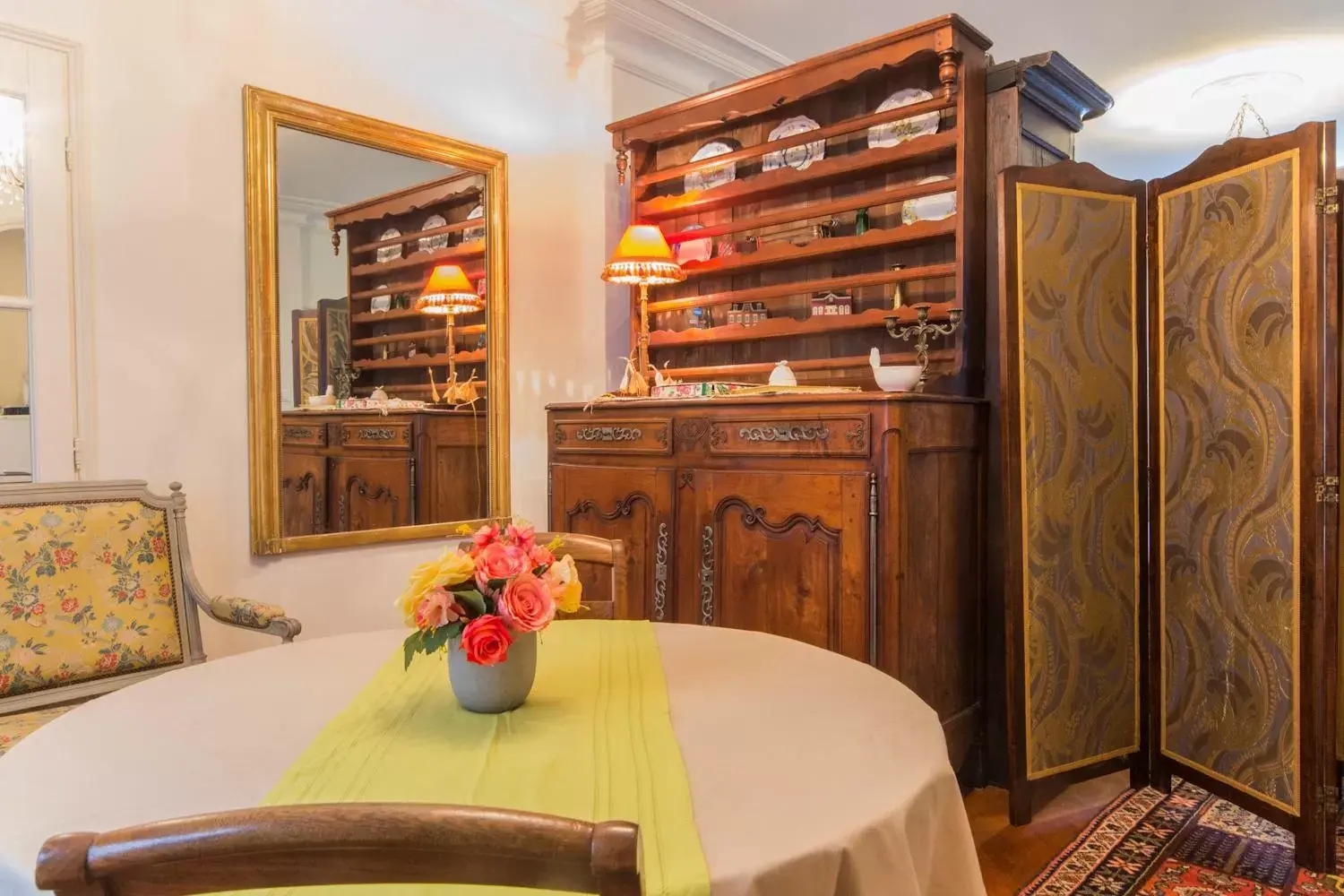 Lounge or bar, Dining Area in Chambre d'hôtes Le Petit Tertre