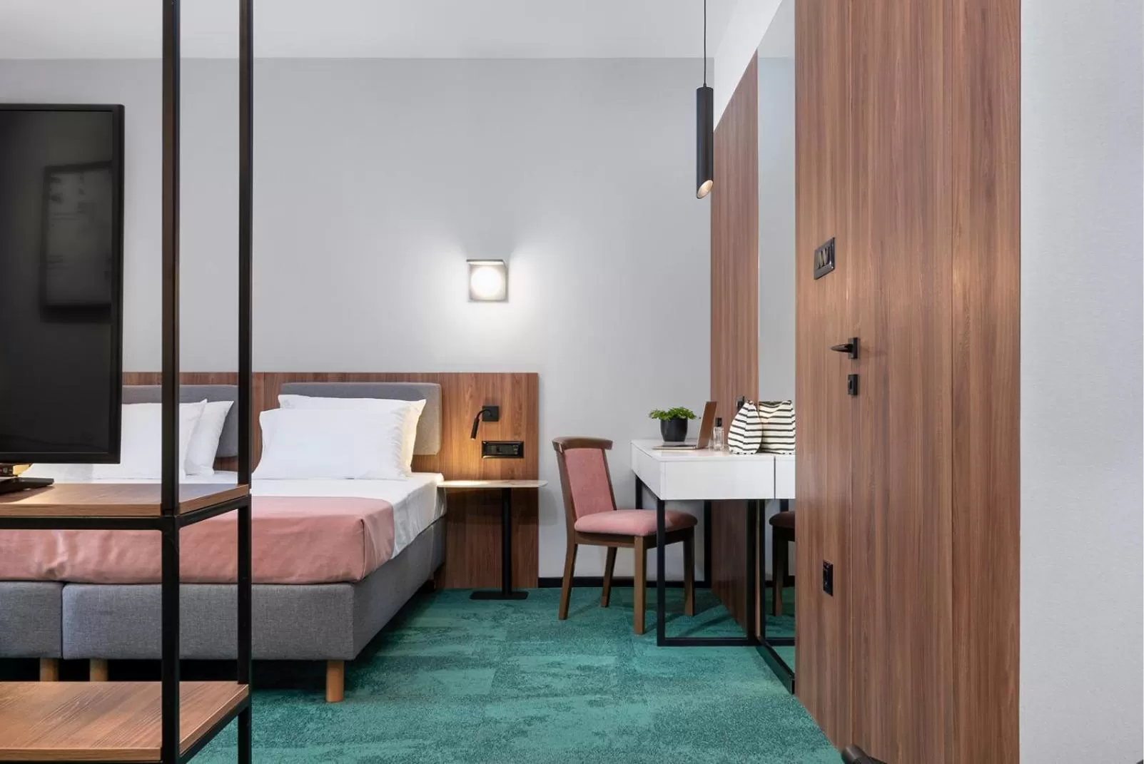 Photo of the whole room, Bed in Hotel Tim's