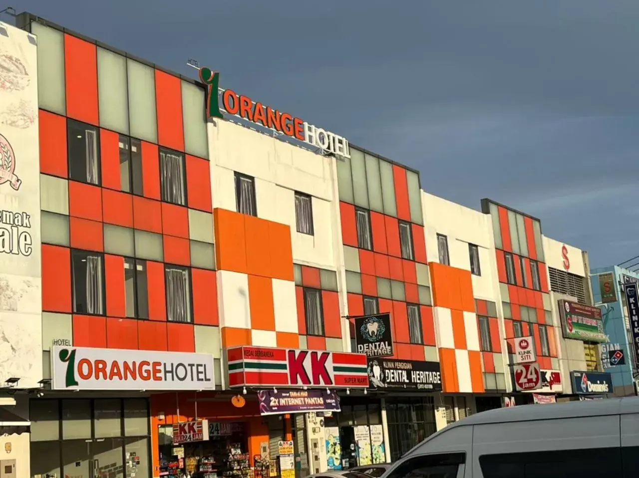 Property Building in 1 Orange Hotel KLIA & KLIA2