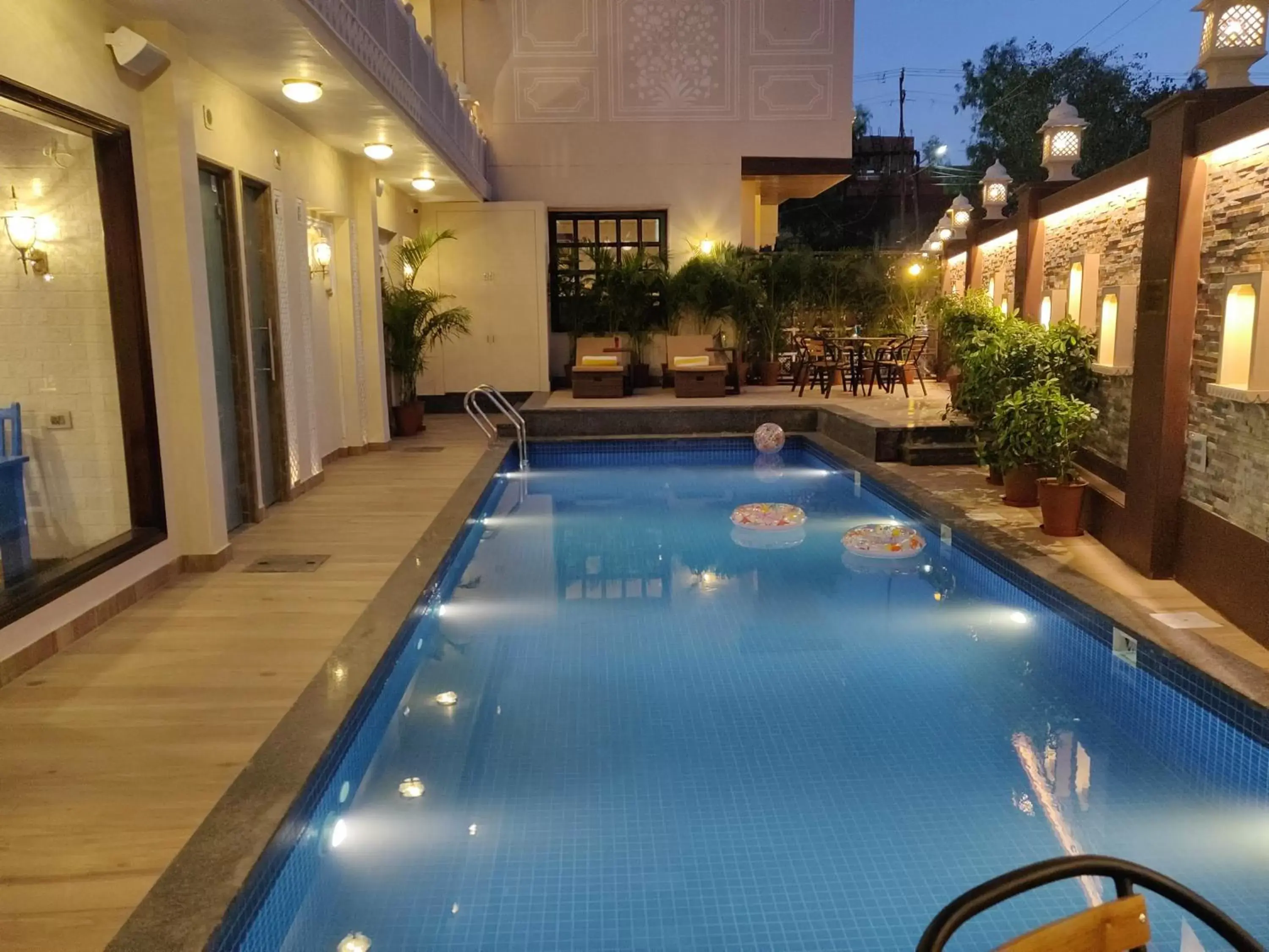 Swimming pool in Laxmi Palace Heritage Boutique Hotel Swimming pool in Laxmi Palace Heritage Boutique Hotel