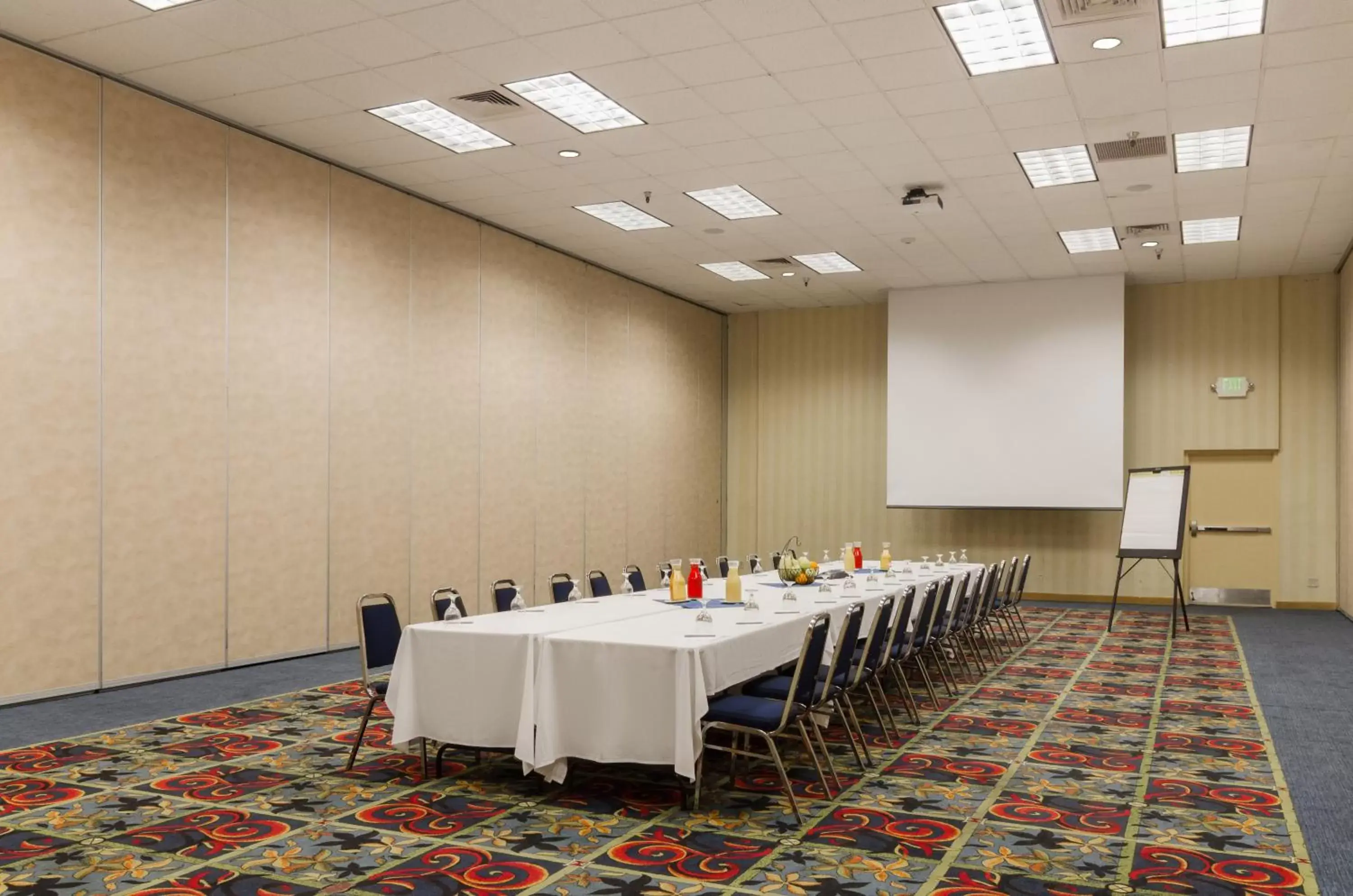 Meeting/conference room in Red Lion Hotel Cheyenne