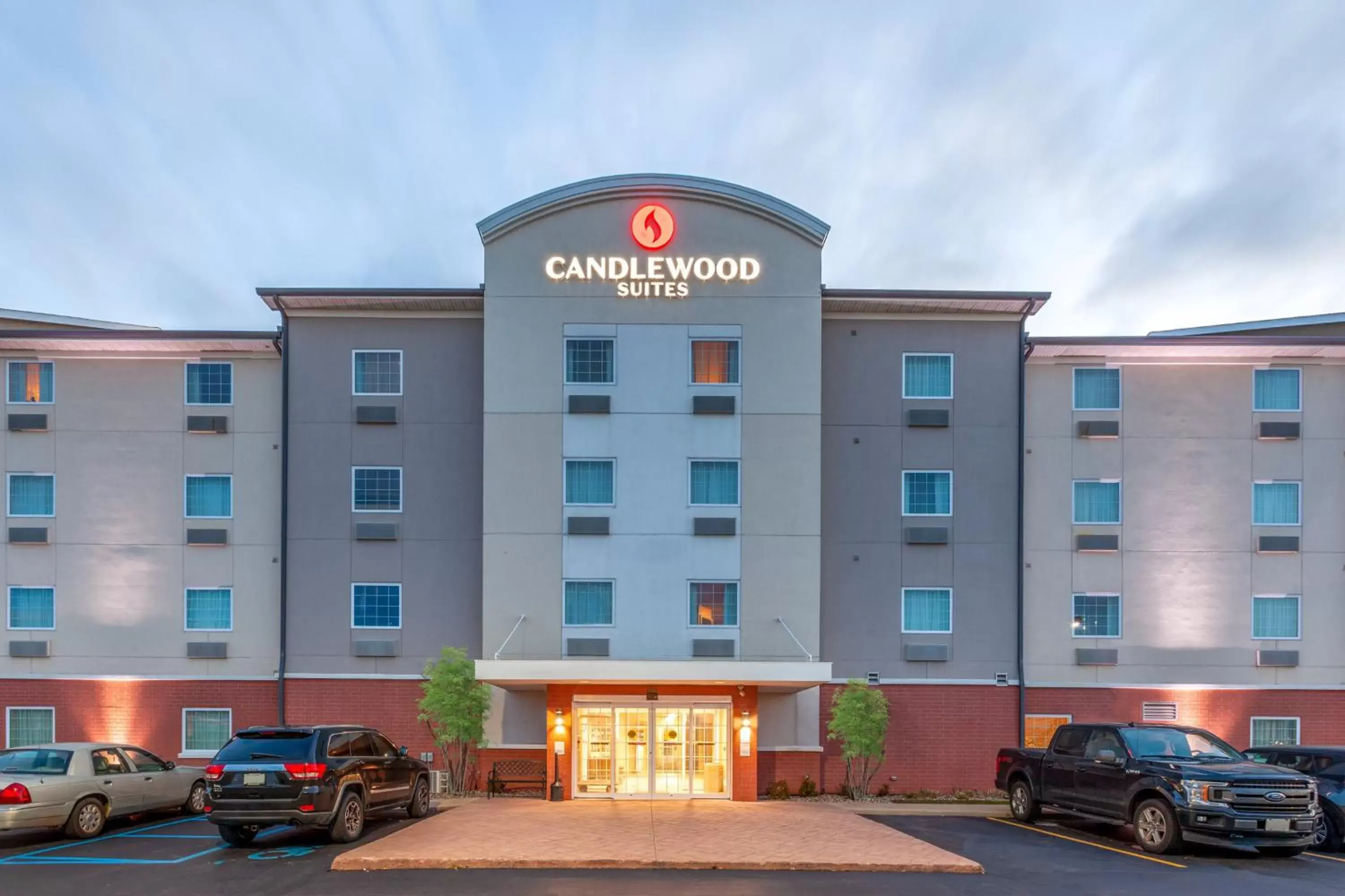 Property Building in Candlewood Suites Kalamazoo, an IHG Hotel