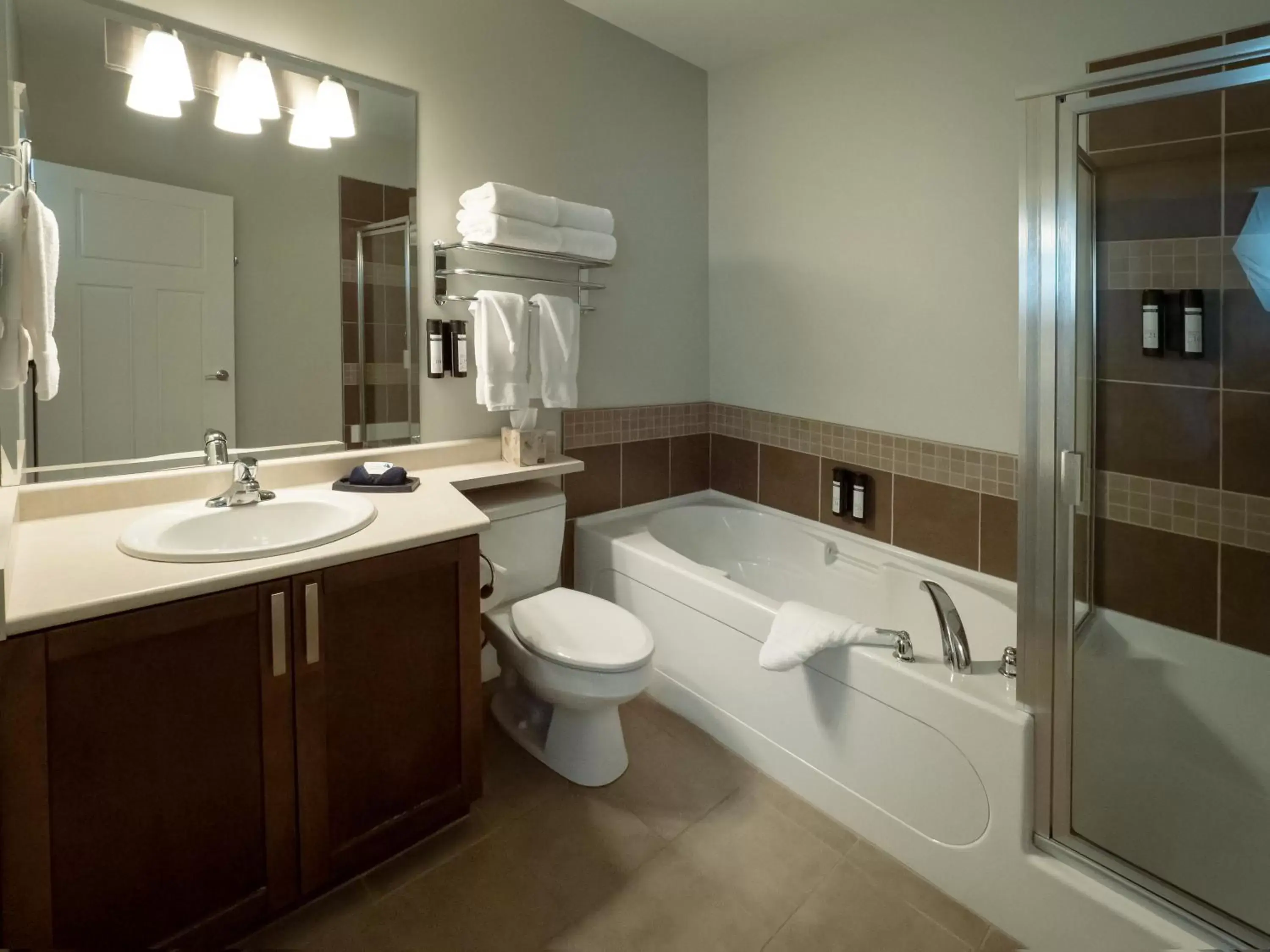 Shower, Bathroom in Old House Hotel & Spa