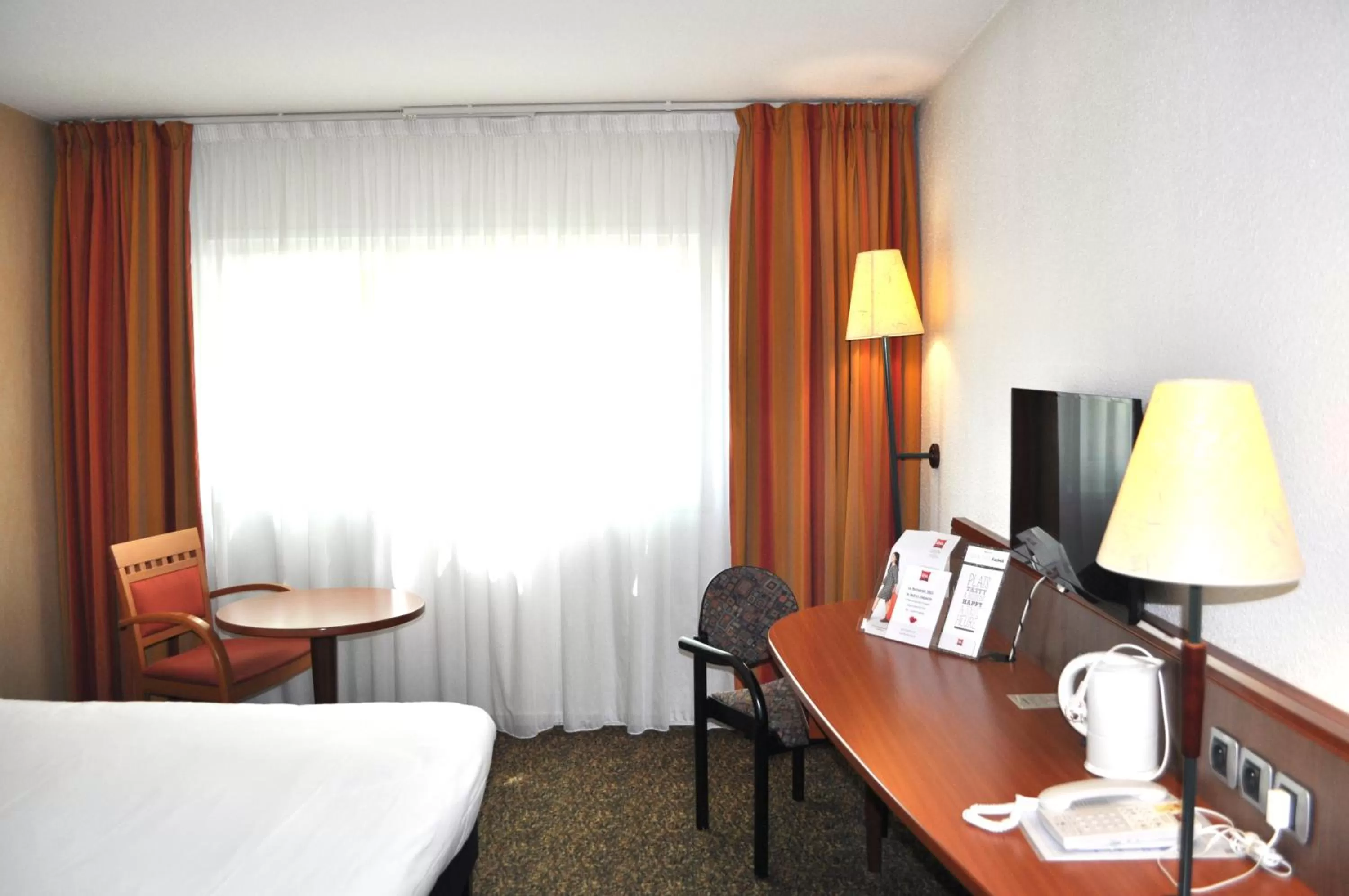 Bedroom, Bed in ibis Belfort Danjoutin