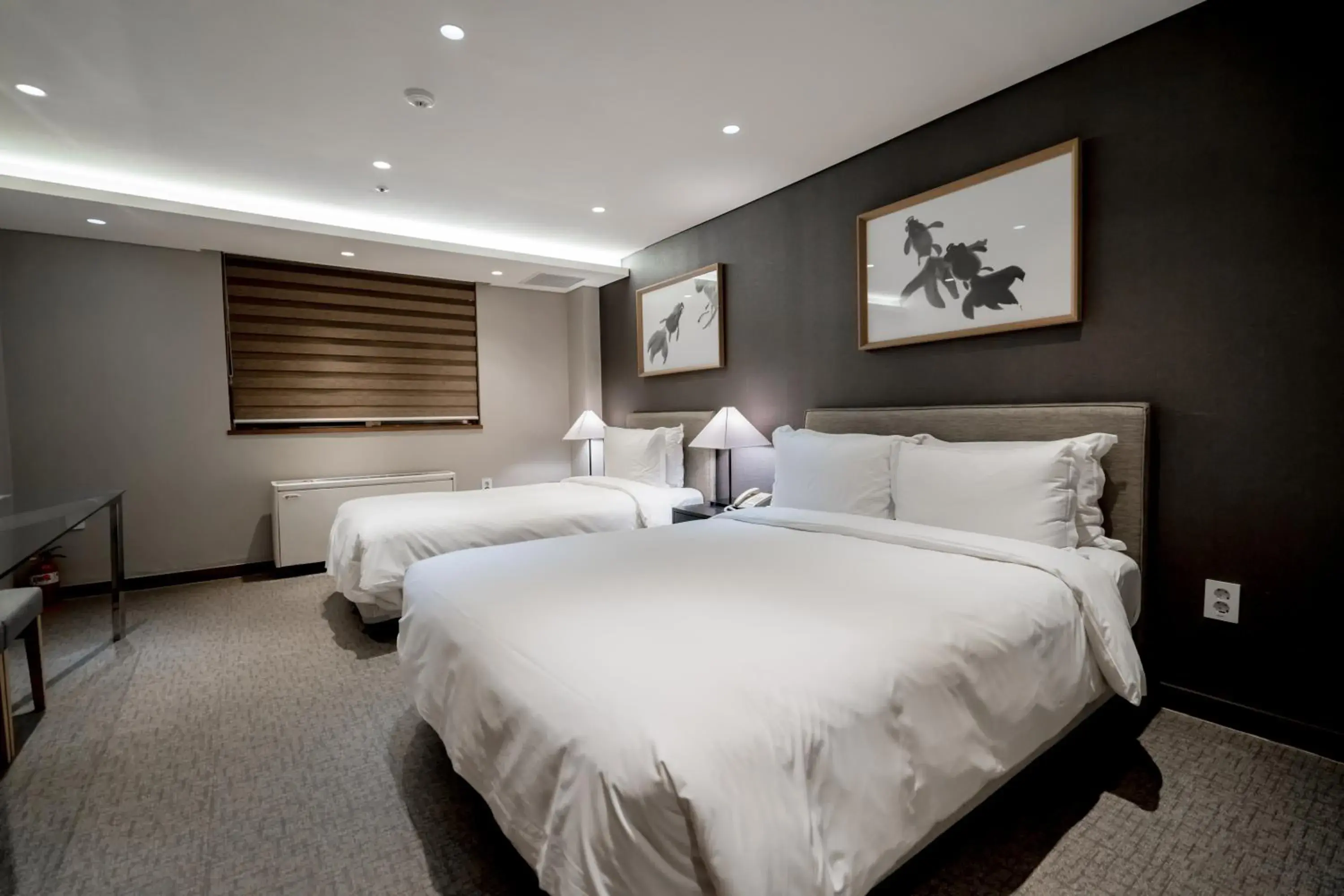 Bed in Oriens Hotel & Residences Myeongdong