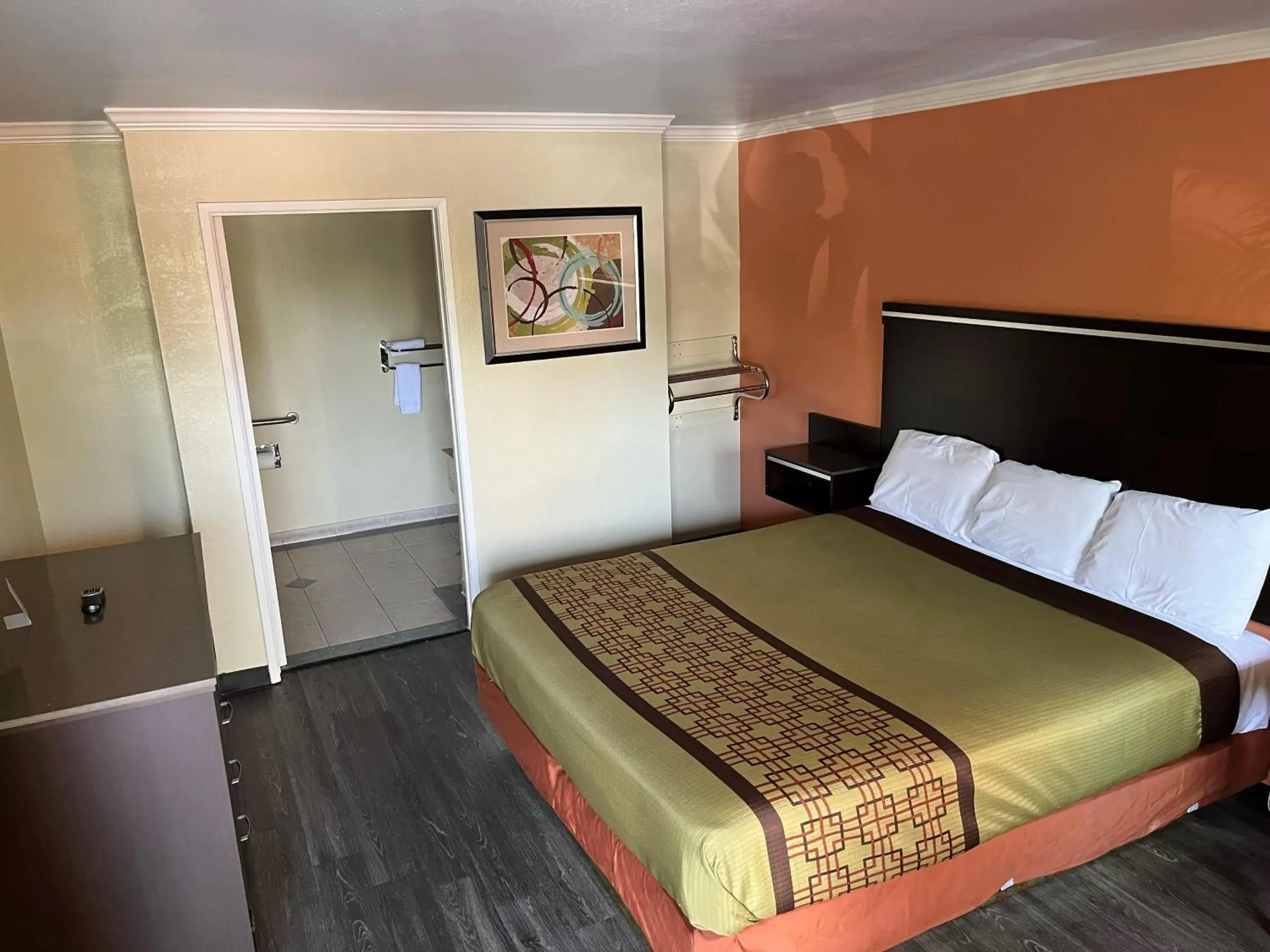 Bed in Rivera Motel - Pico Rivera