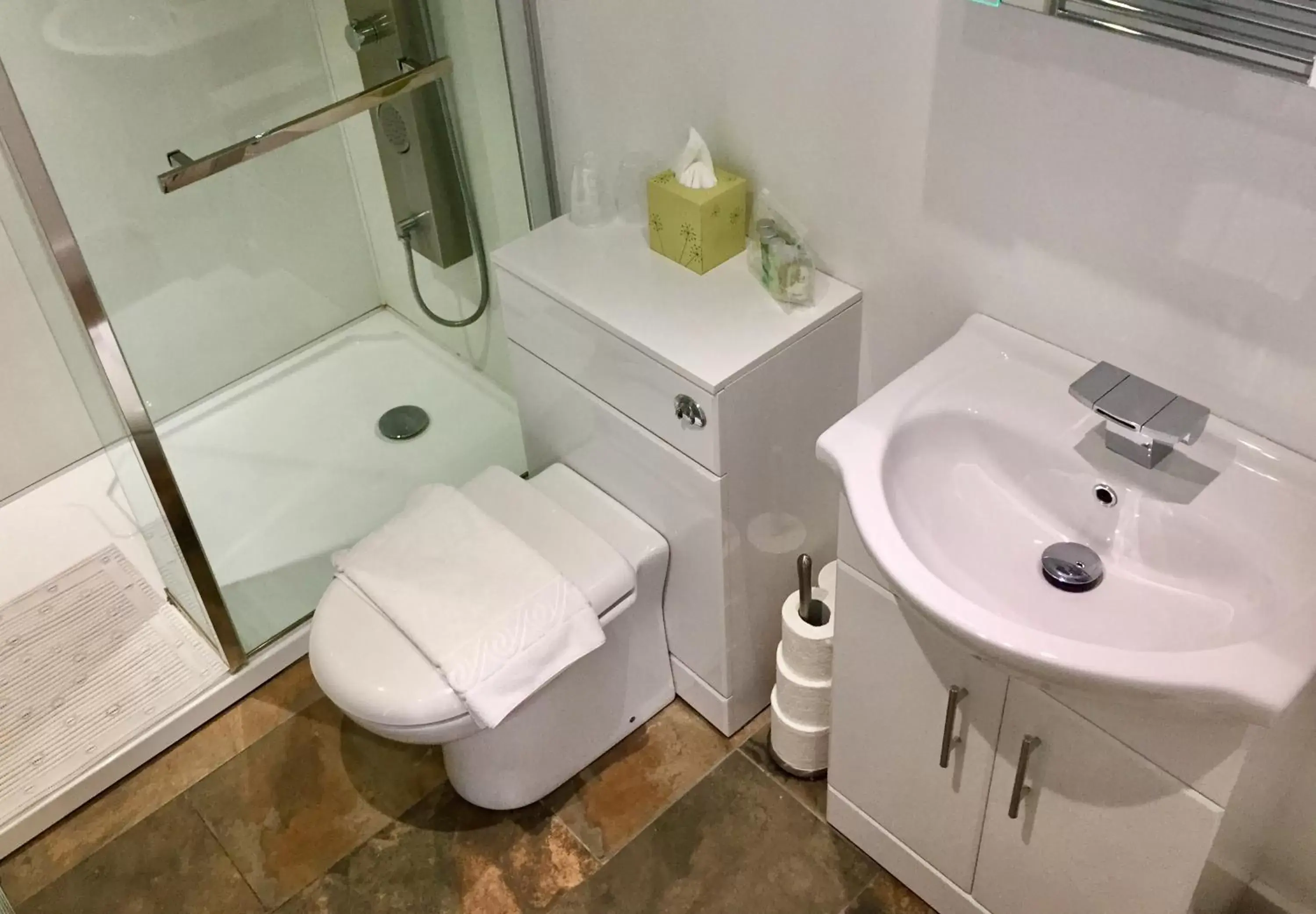 Shower, Bathroom in Thatched Cottage Hotel