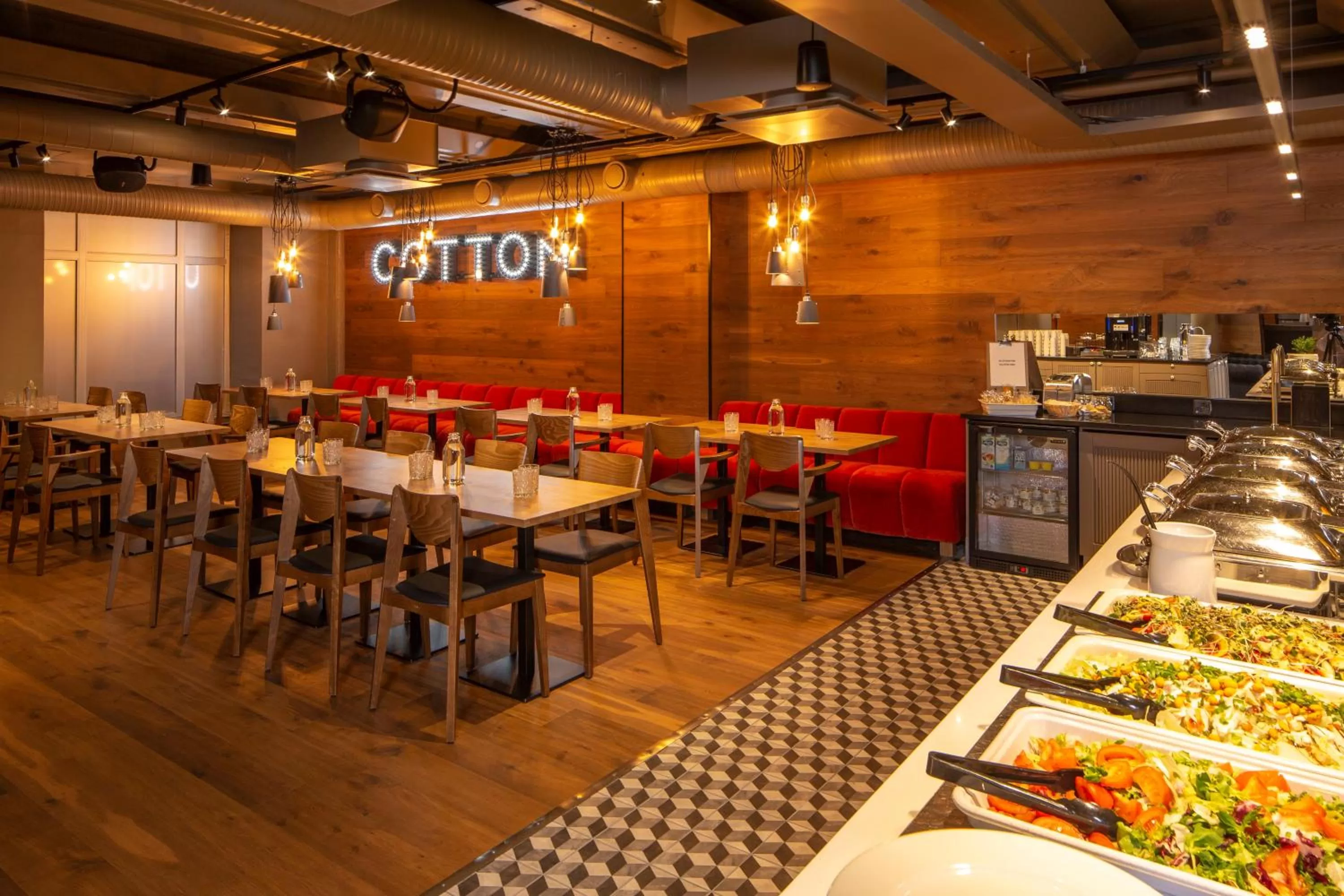 Restaurant/places to eat in Holiday Club Tampereen Kehräämö