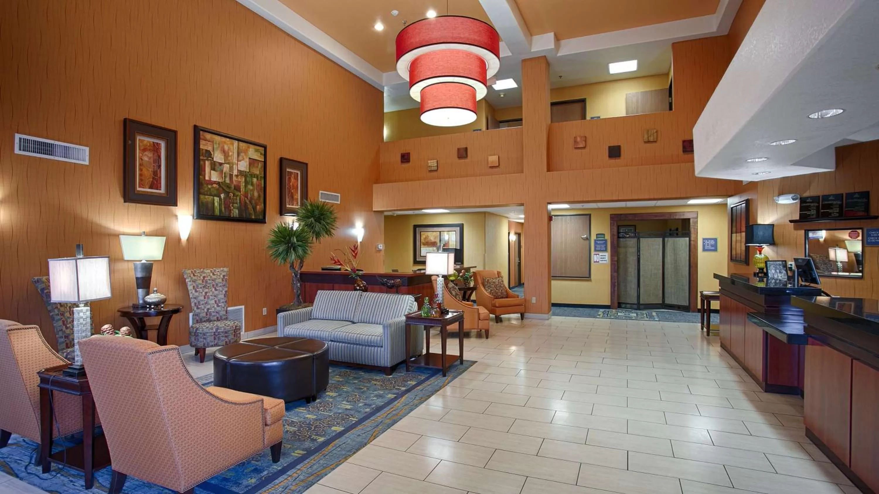 Lobby or reception in Best Western PLUS Fresno Inn