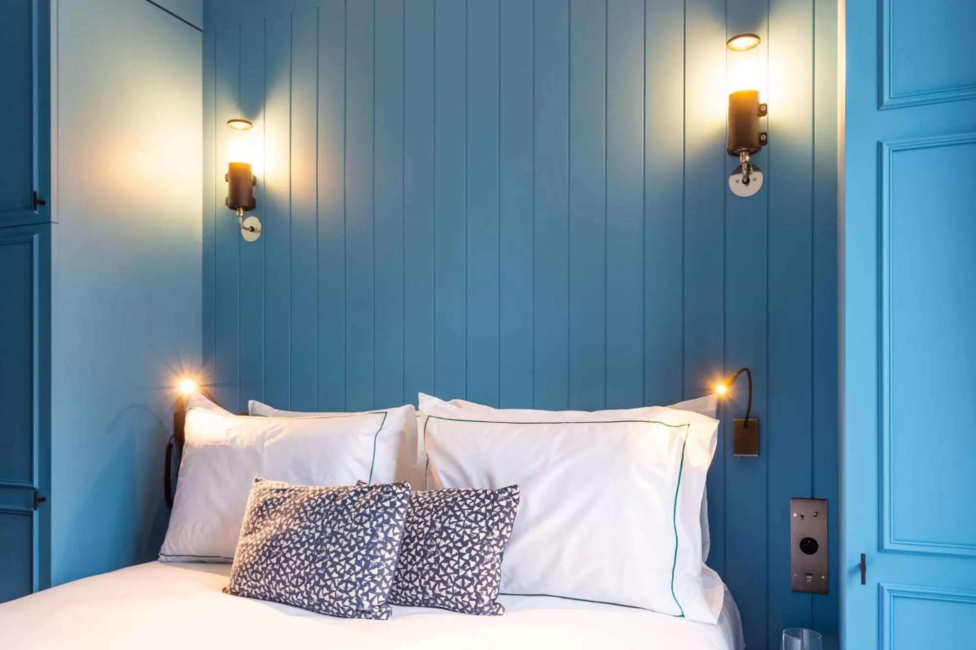 Bed in Bonsoir Madame