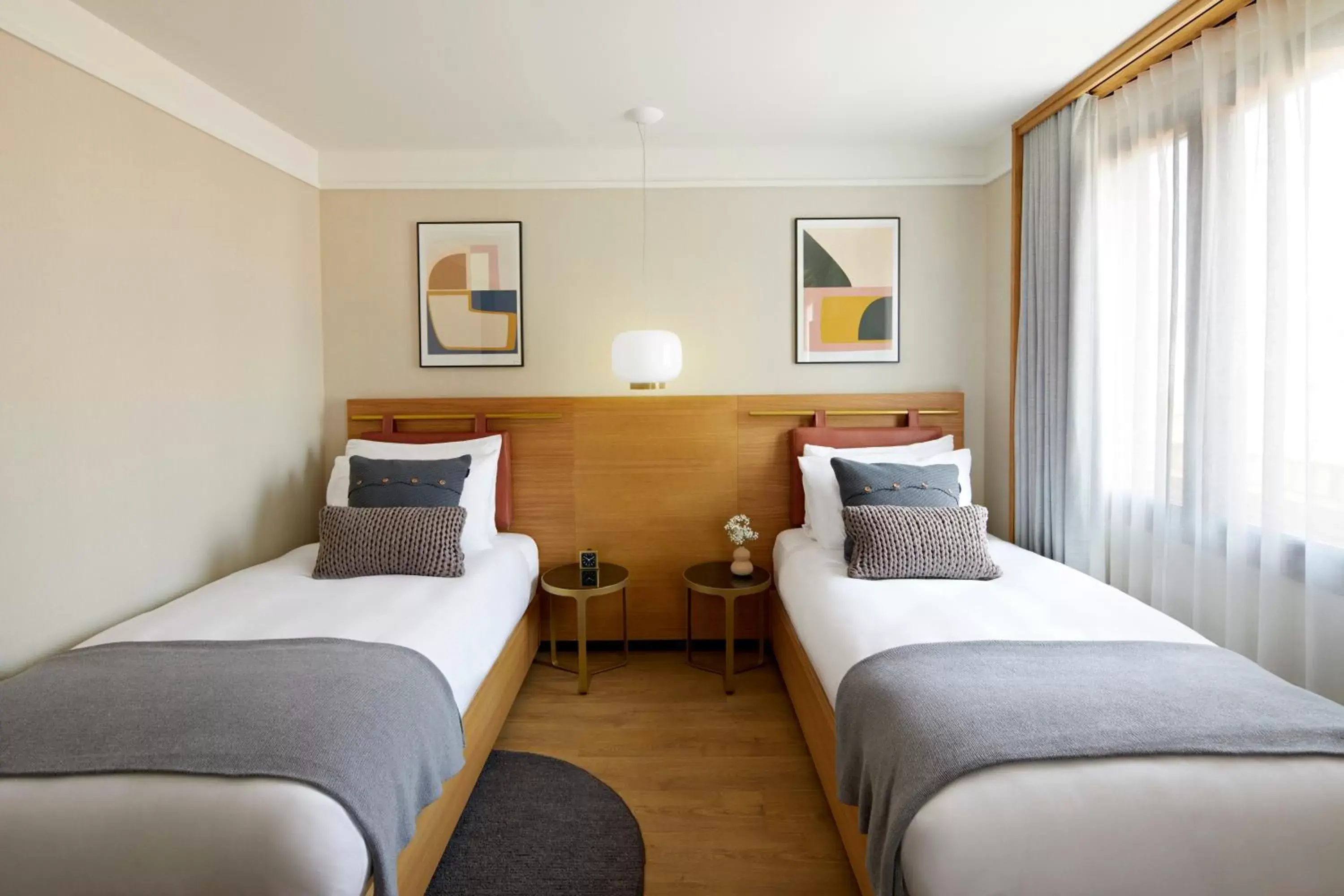 Bed in Kimpton Vividora Hotel, an IHG Hotel
