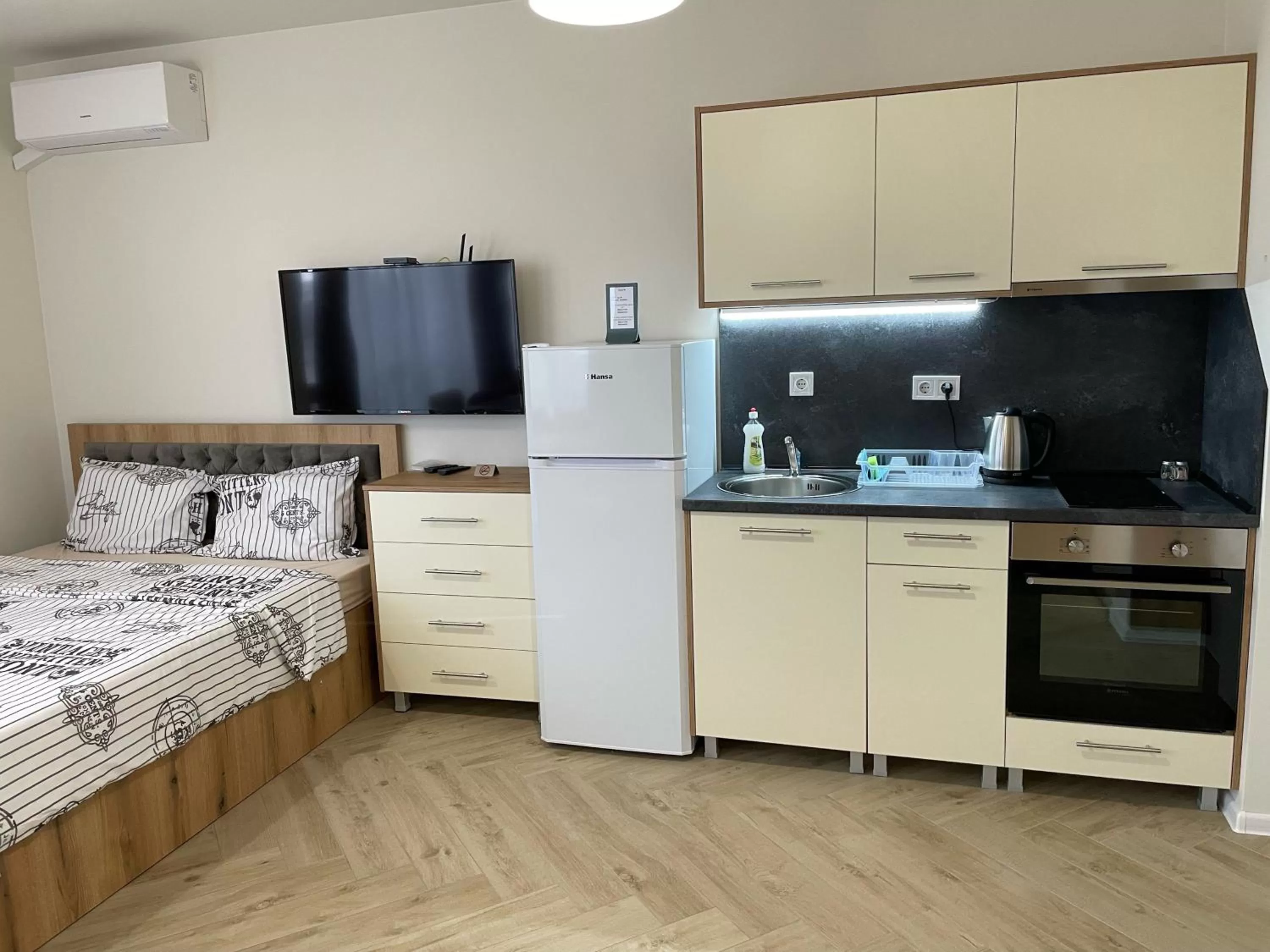 Kitchen/Kitchenette in WOW Apartments